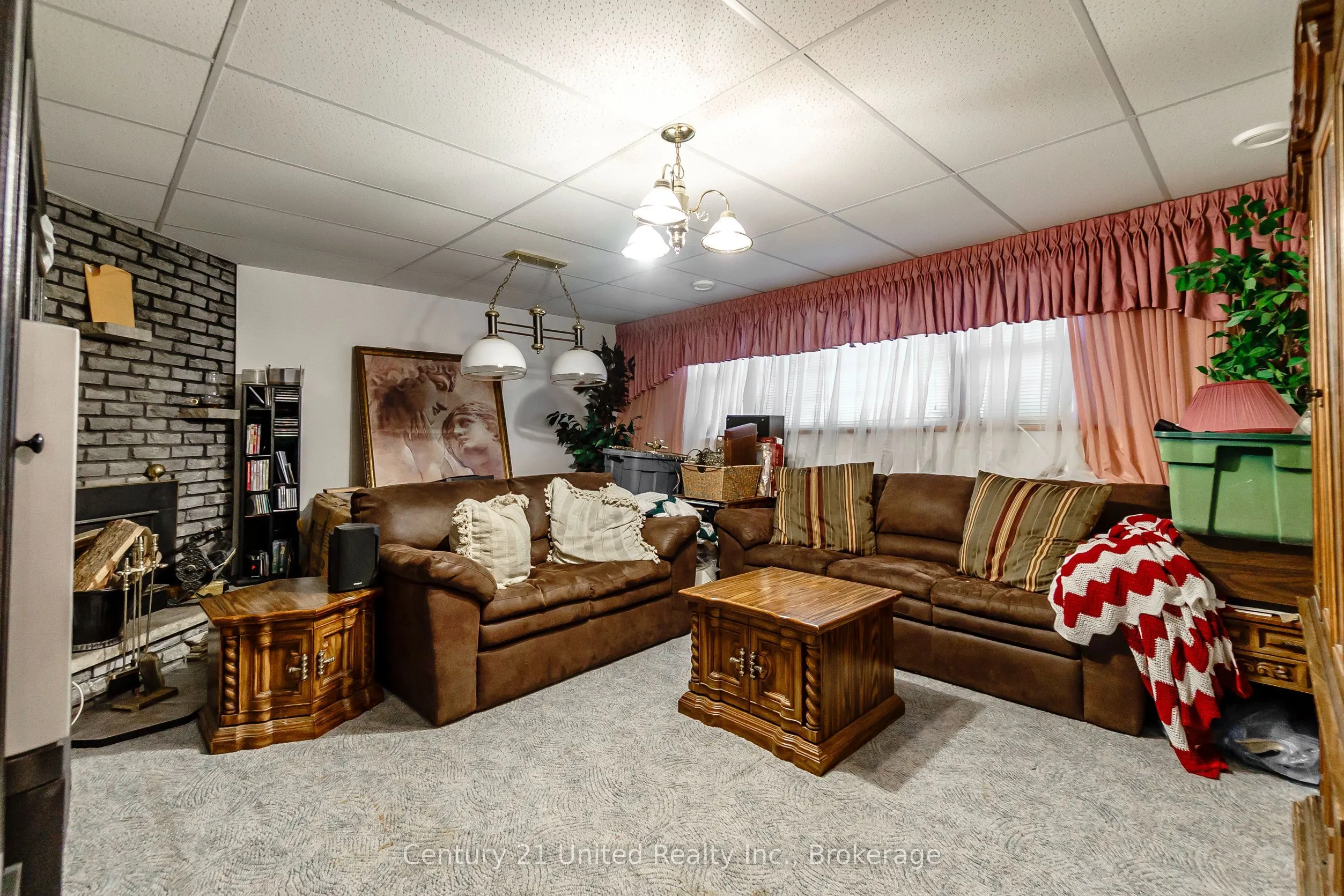 2085 Springwood Road