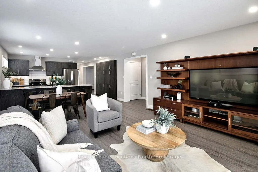 17 Elgin Street S