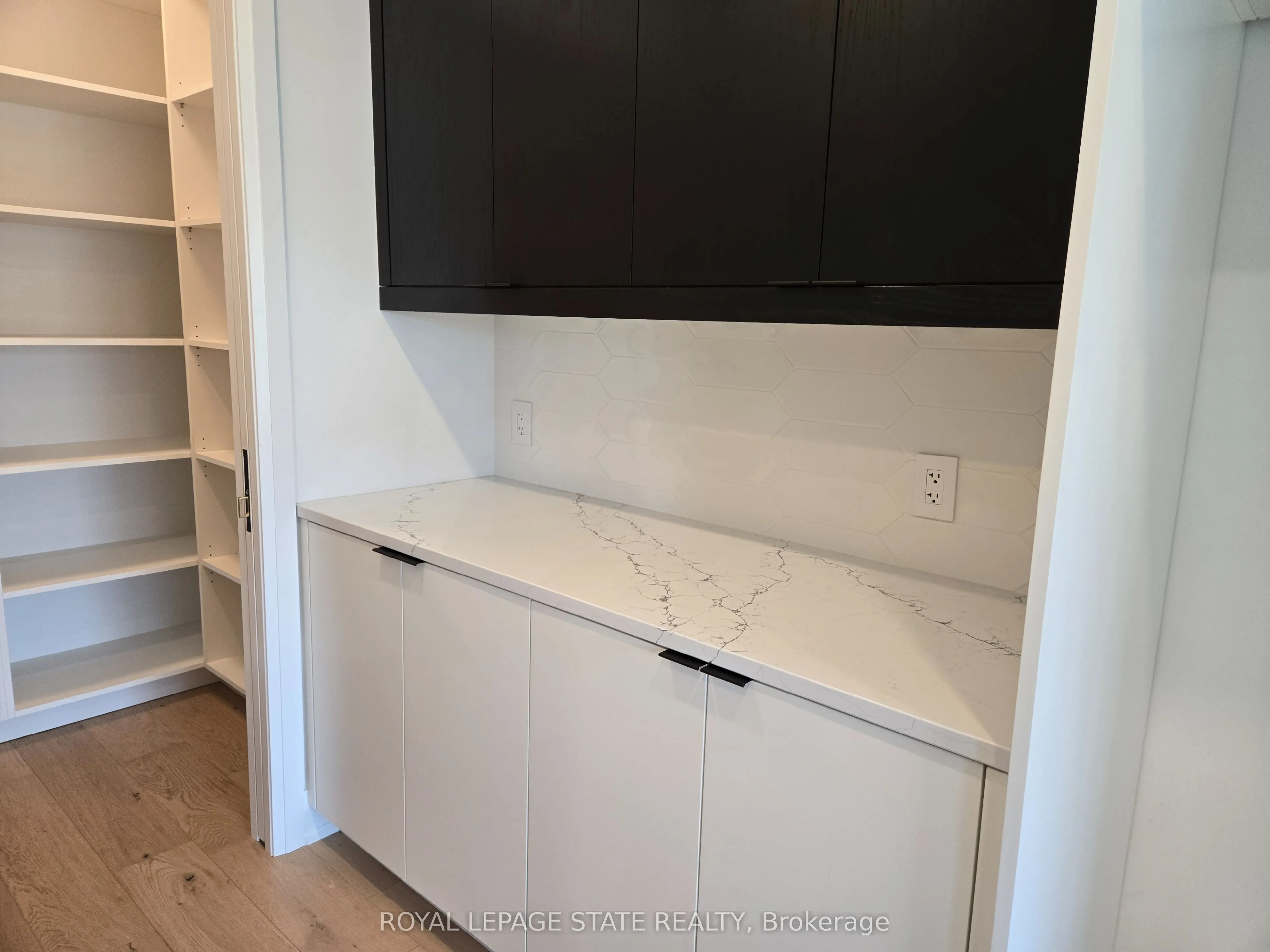 151C Port Robinson Road #15