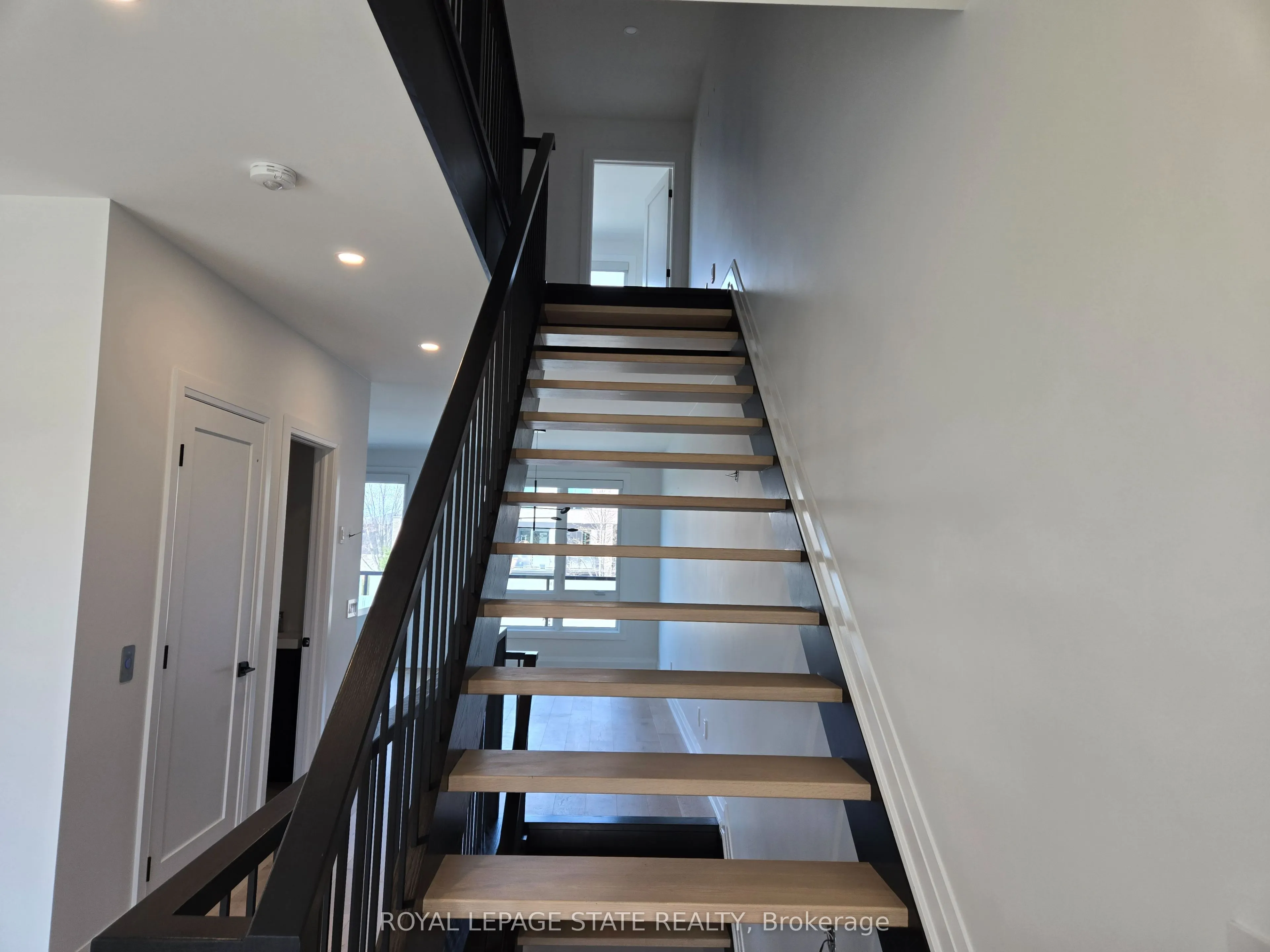 151C Port Robinson Road #15