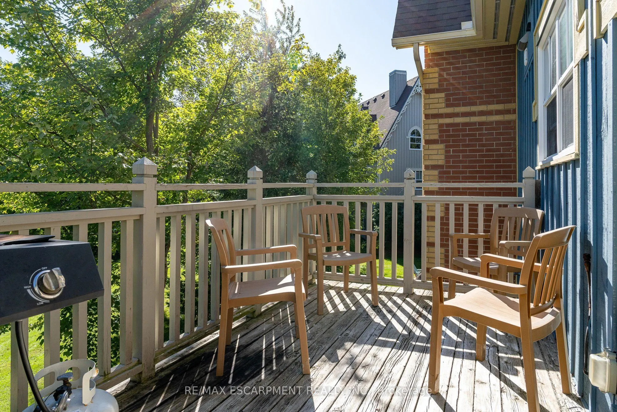 184 Snowbridge Way #207