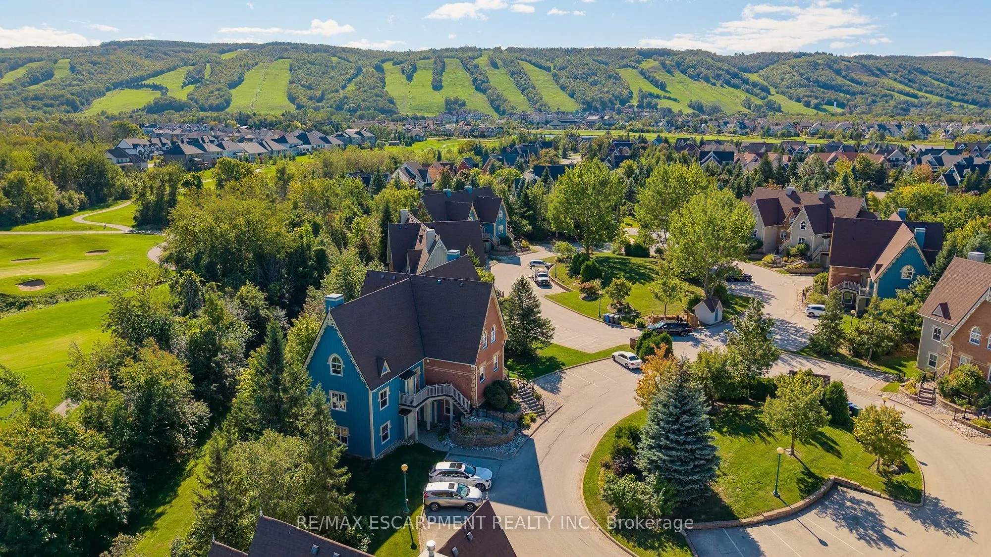 184 Snowbridge Way #207