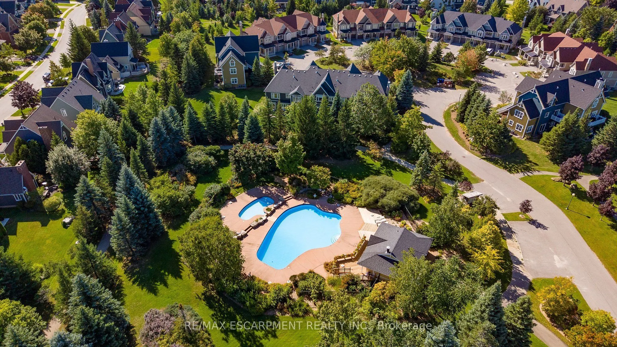 184 Snowbridge Way #207