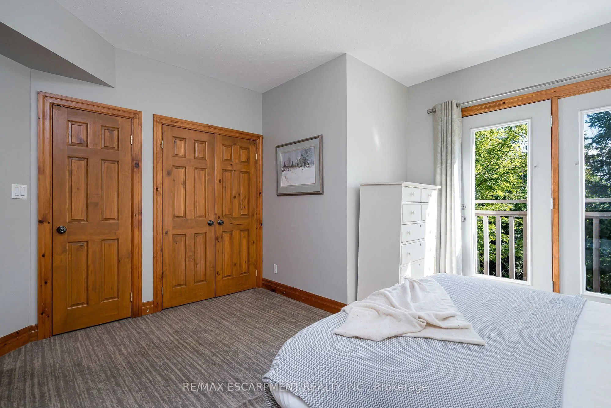 184 Snowbridge Way #207