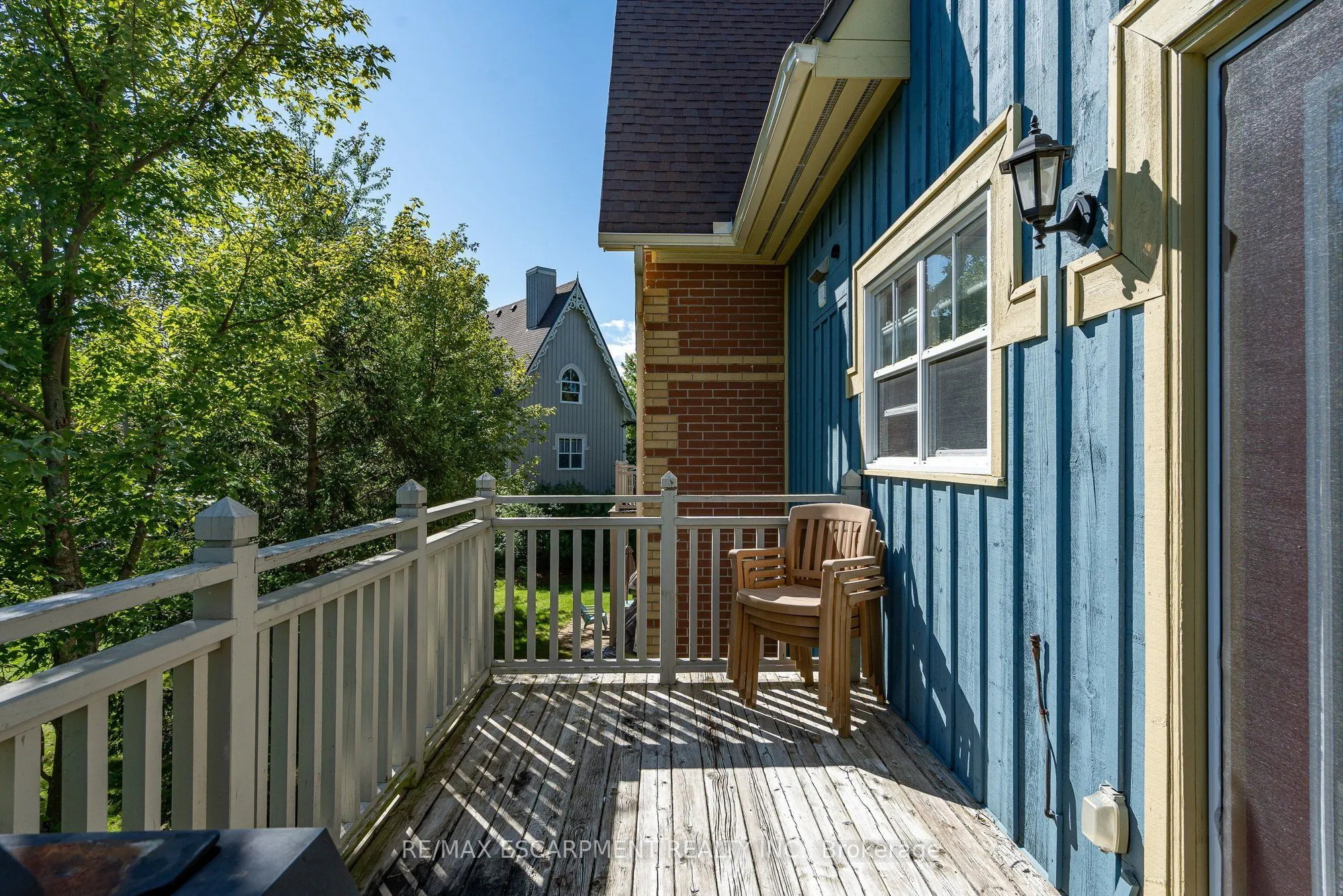 184 Snowbridge Way #207