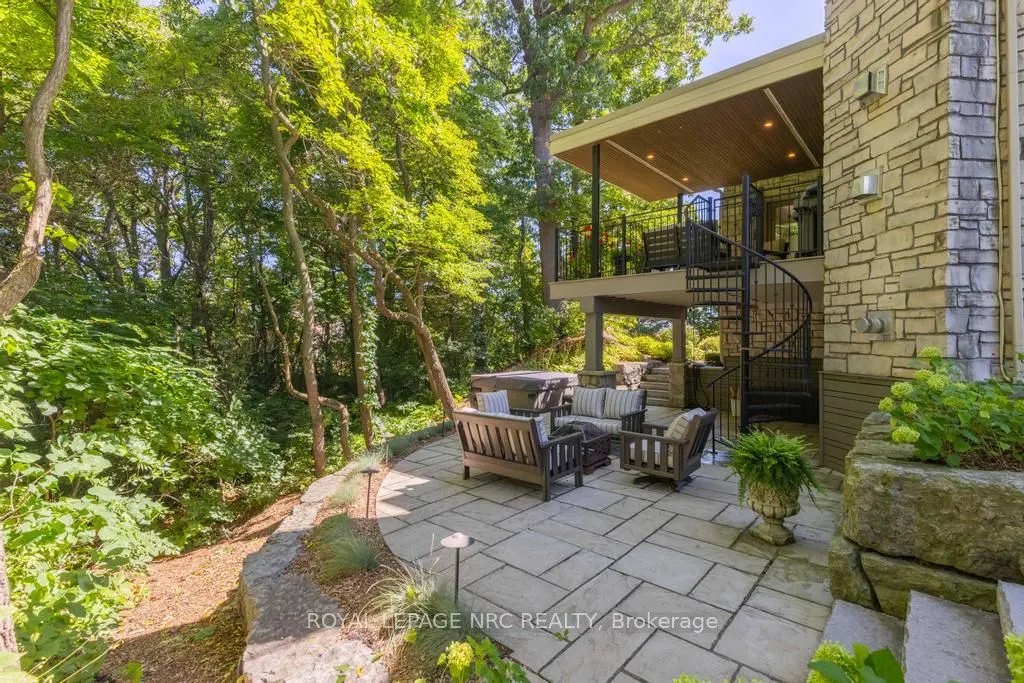 6399 Pinestone Road