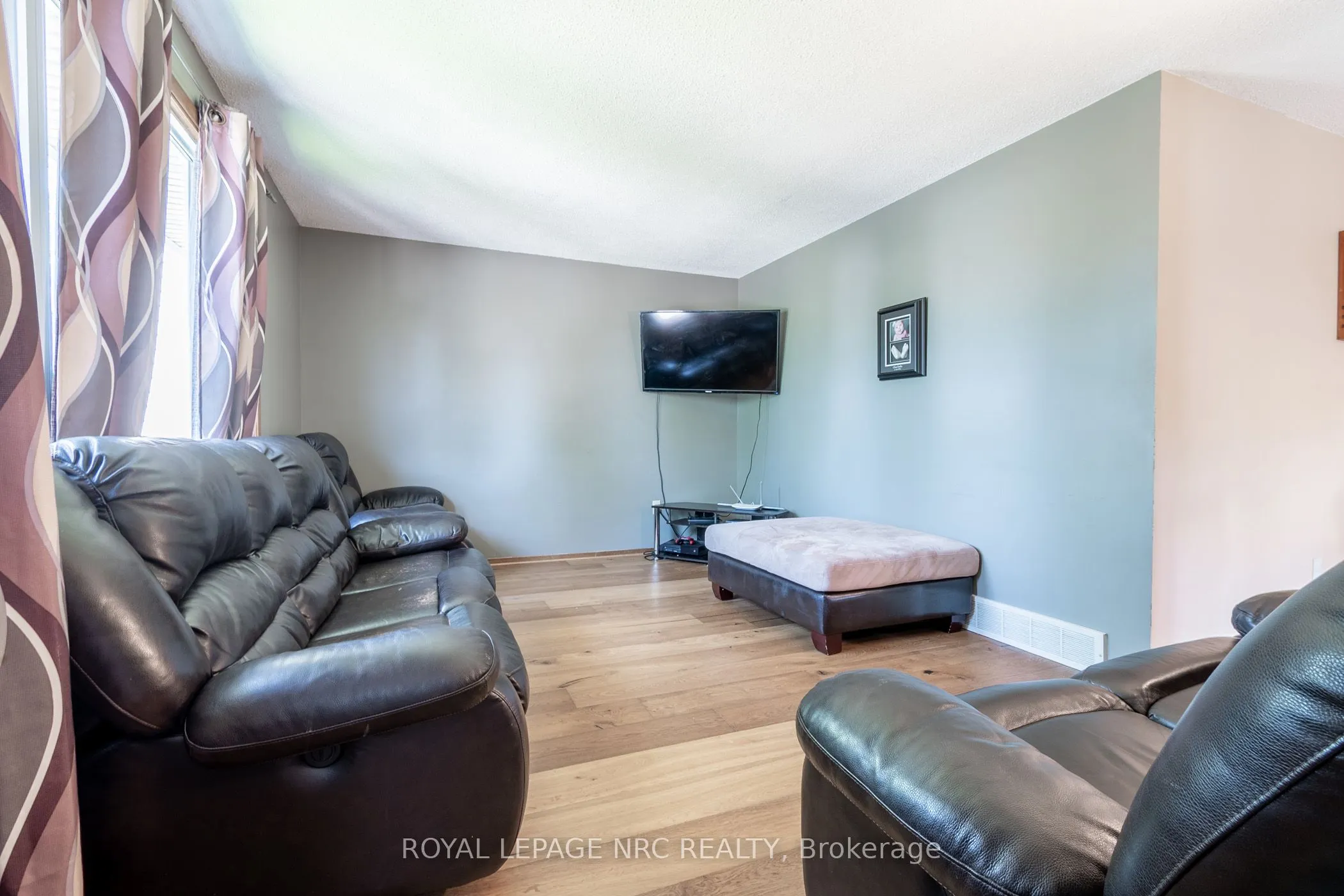 62 Lillian Place