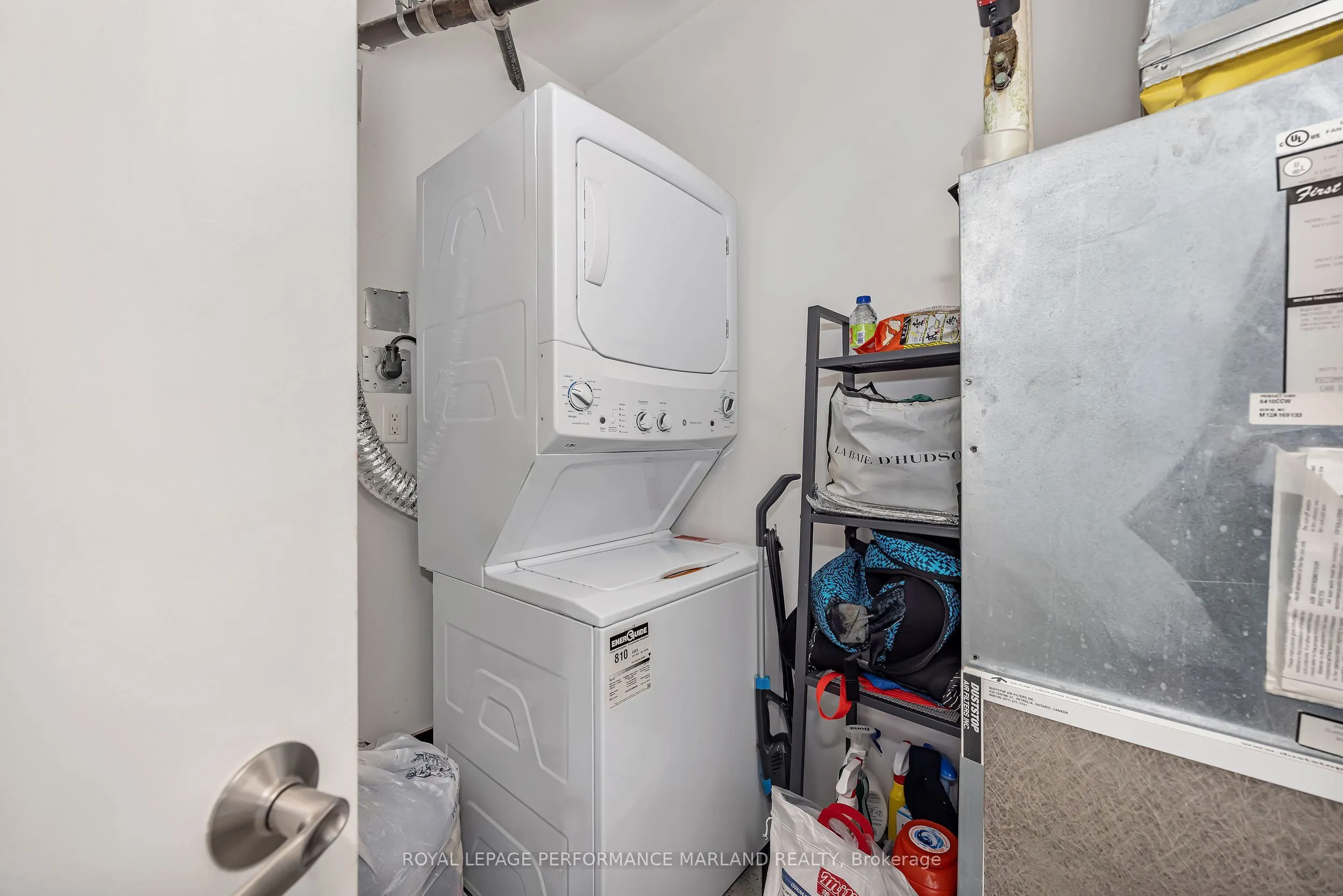 445 Laurier Avenue W #2203
