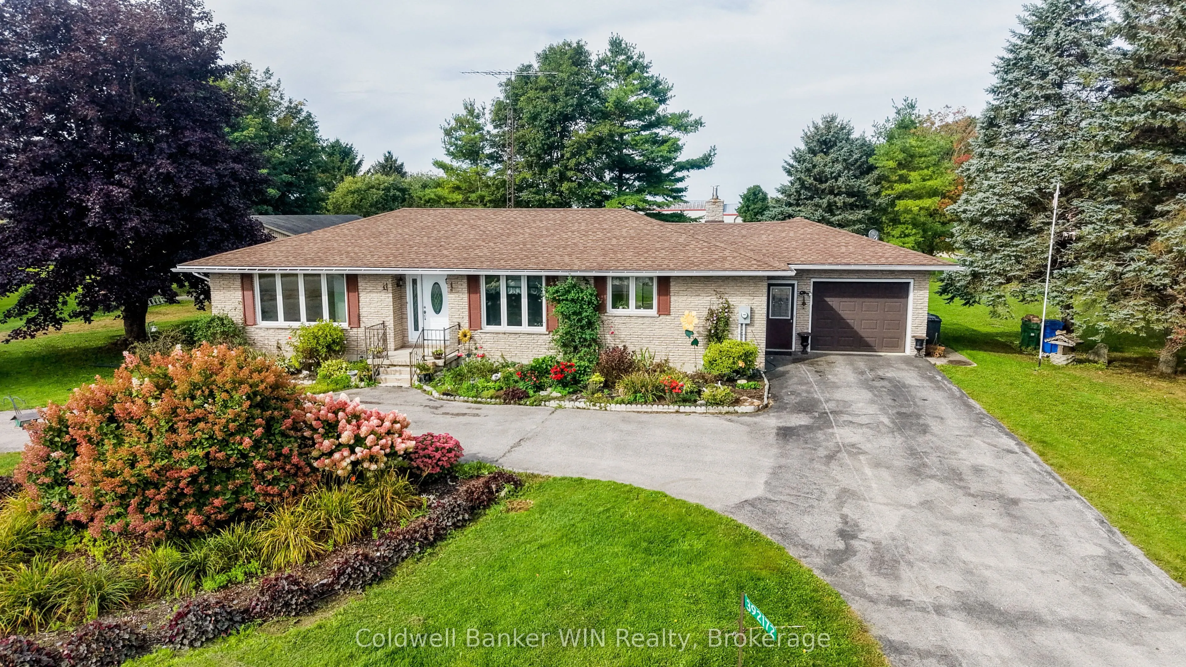 392172 Grey Road 109