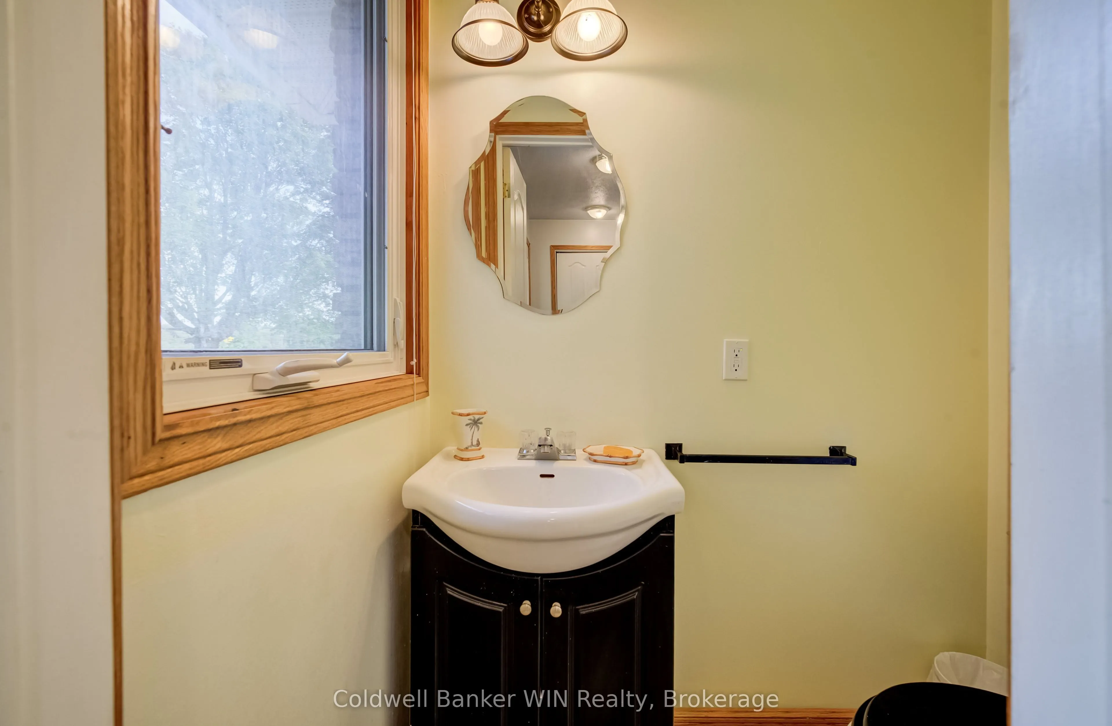 392172 Grey Road 109