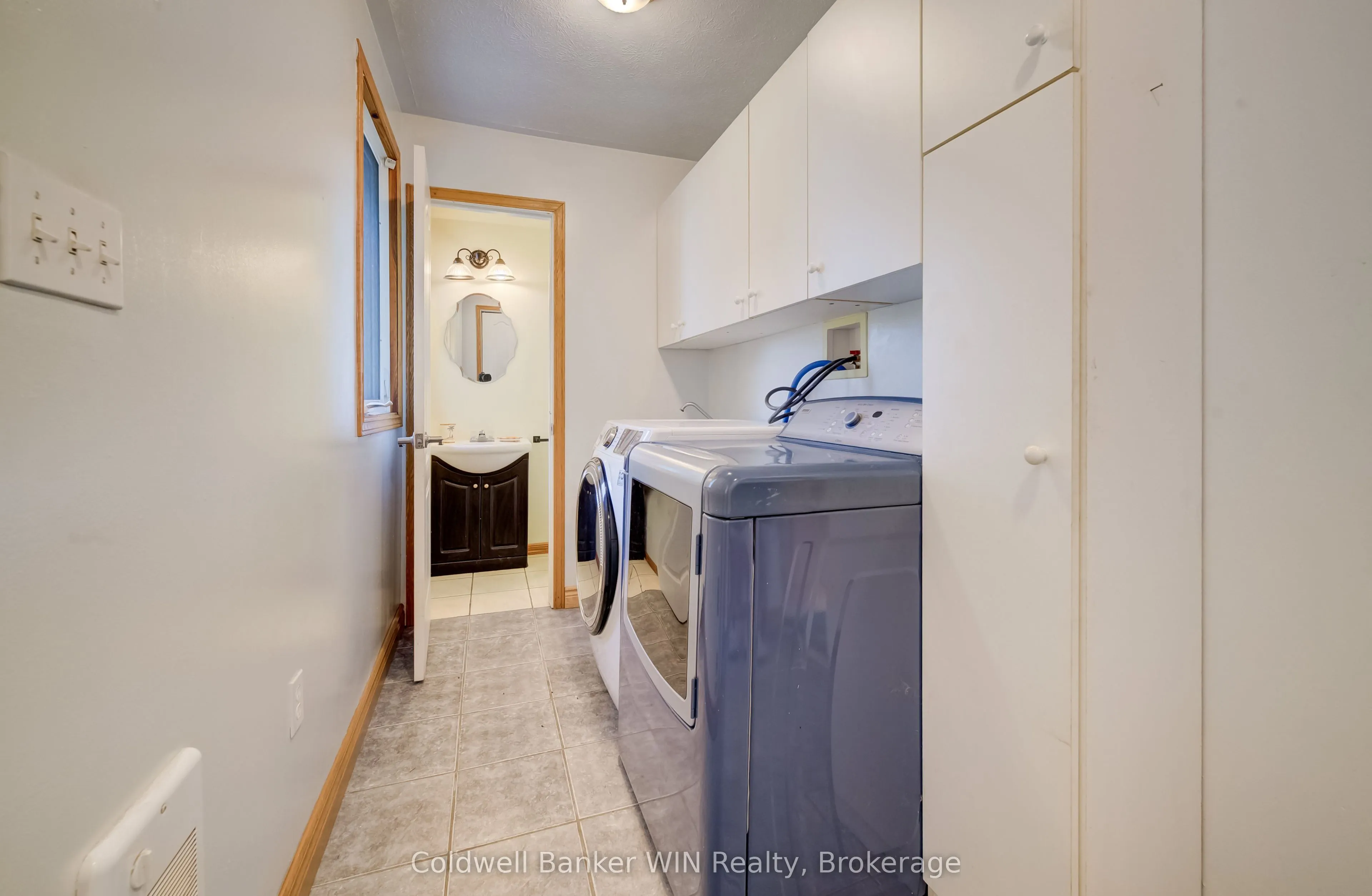 392172 Grey Road 109
