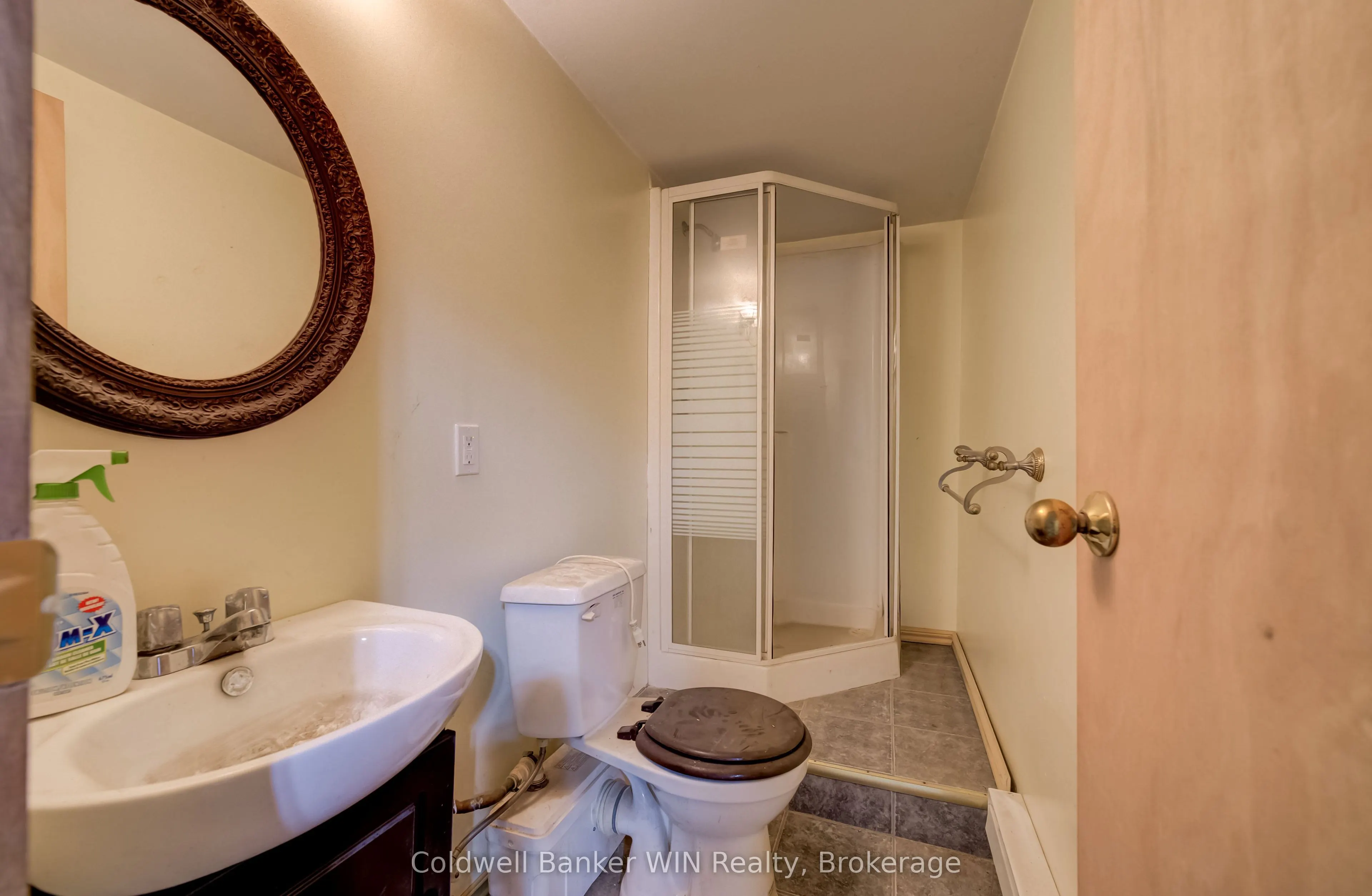 392172 Grey Road 109