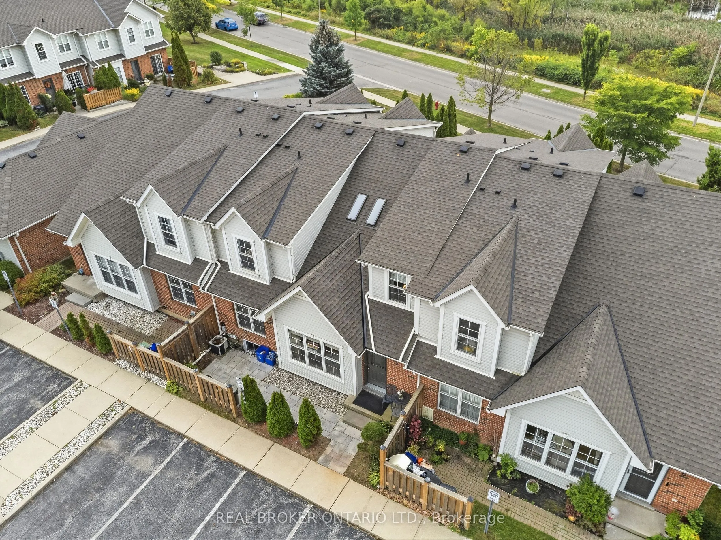 1085 Harrogate Drive #5