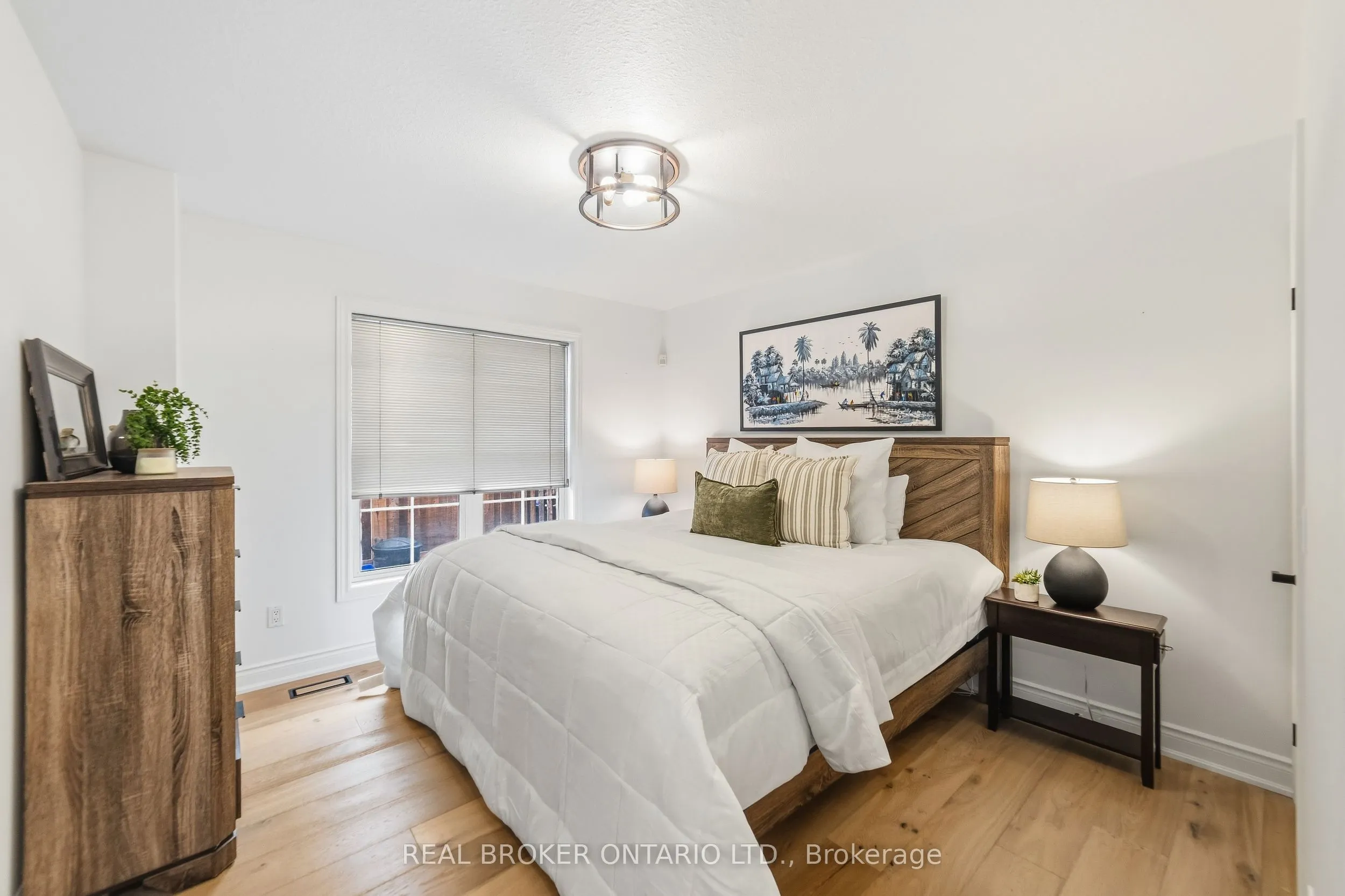 1085 Harrogate Drive #5