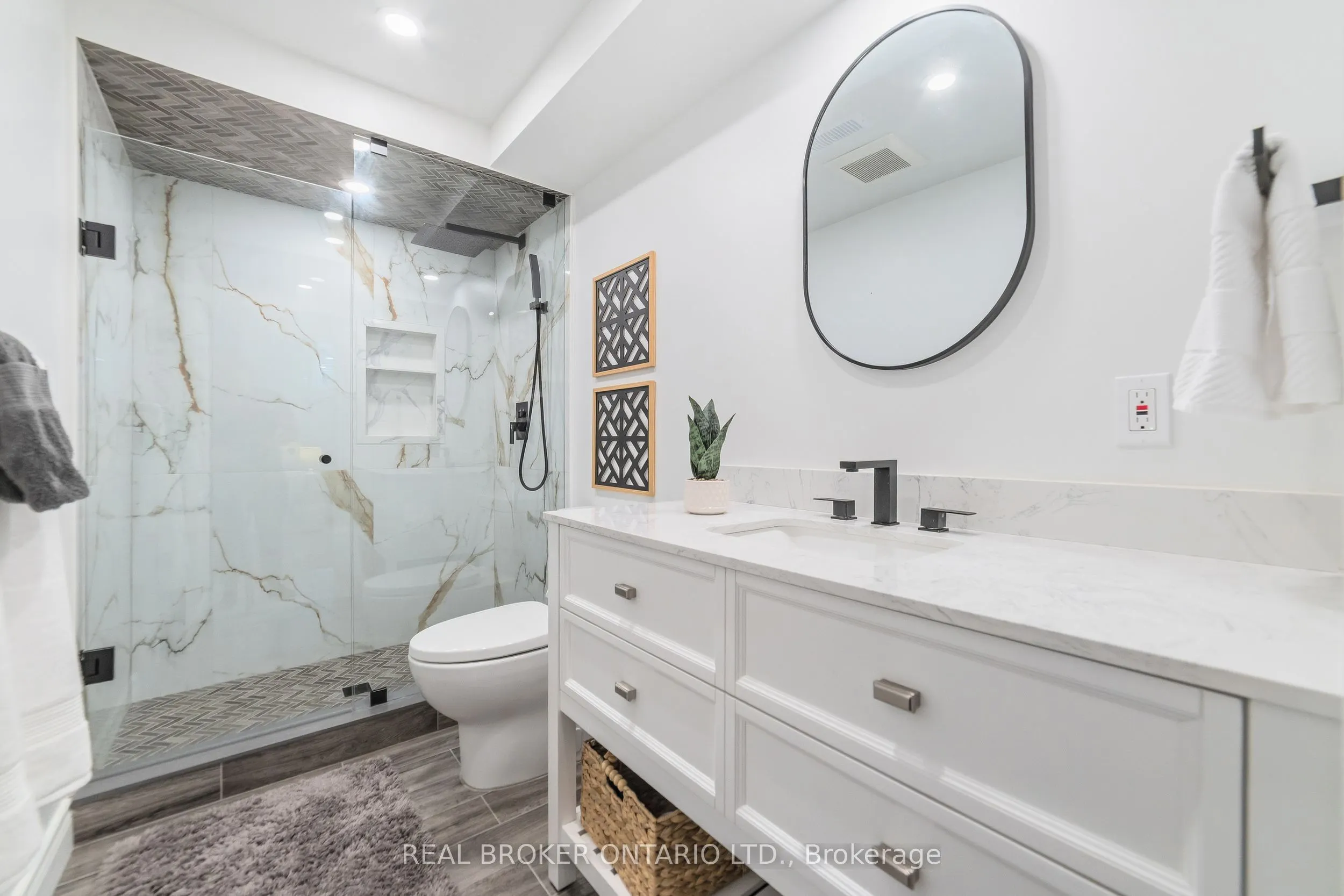 1085 Harrogate Drive #5