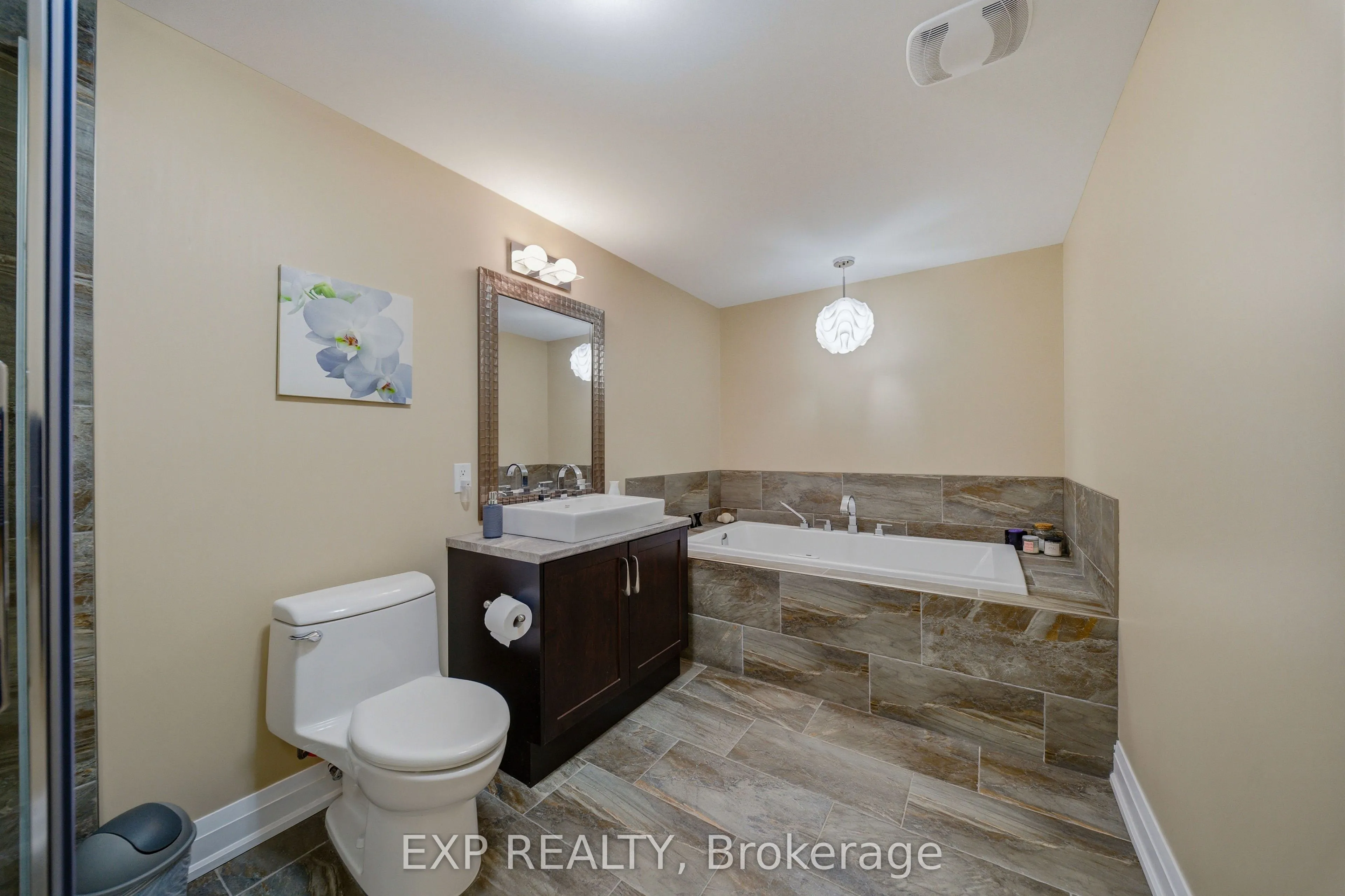 4 Provost Street
