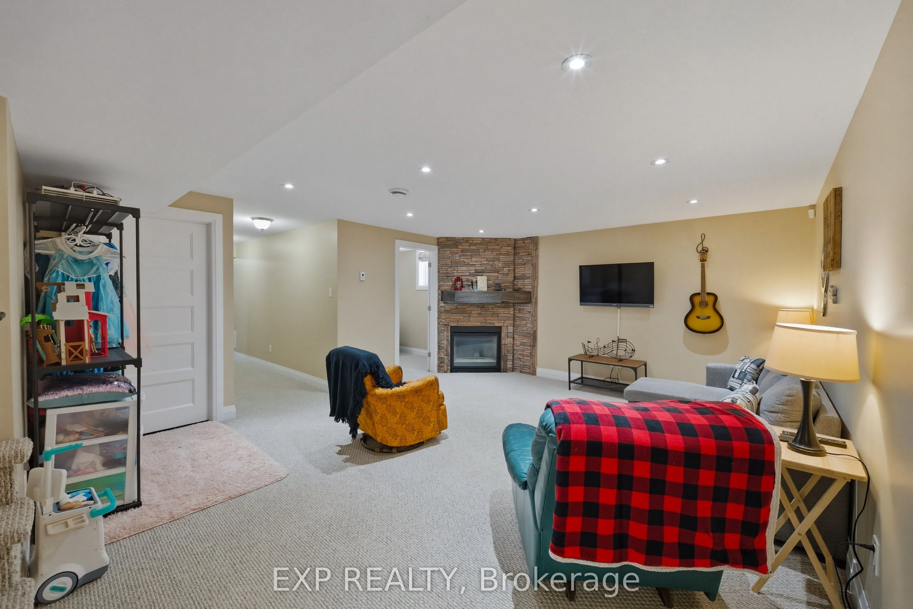 4 Provost Street
