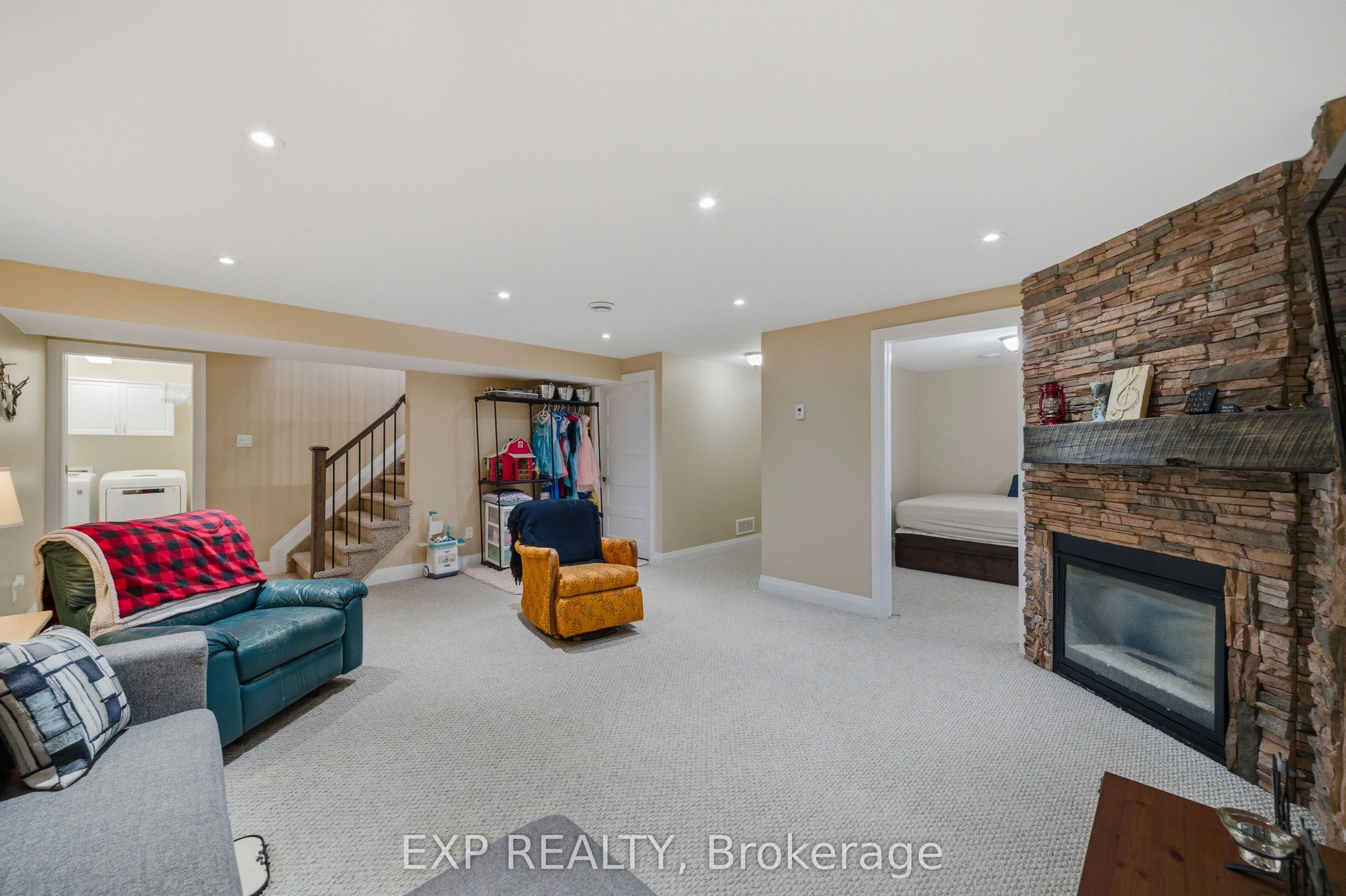 4 Provost Street