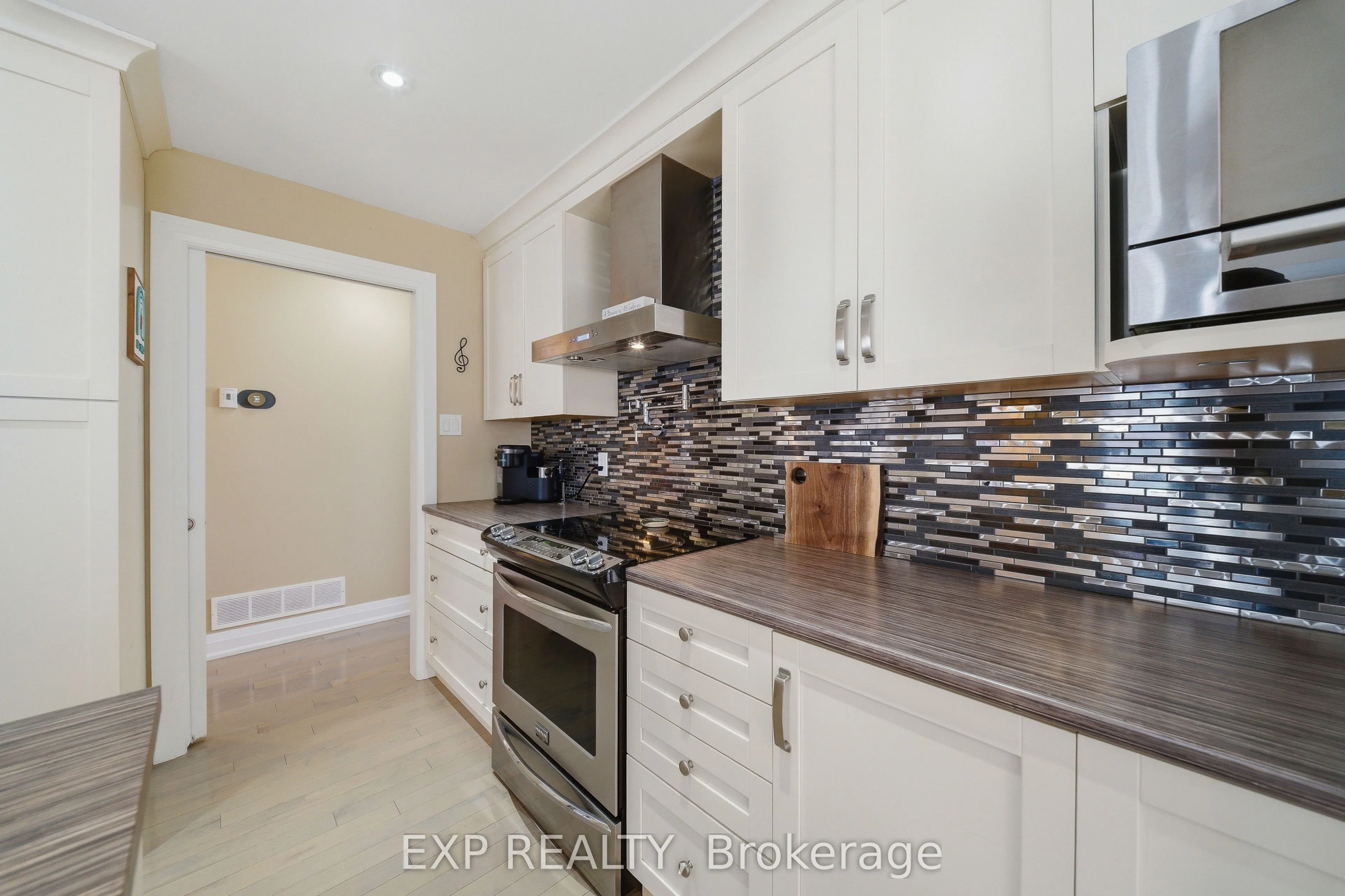 4 Provost Street