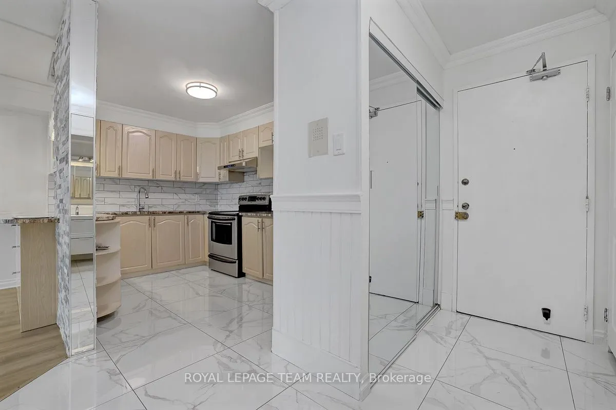 158A McArthur Avenue #1208