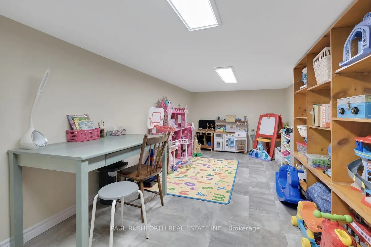 34 Brenda Crescent