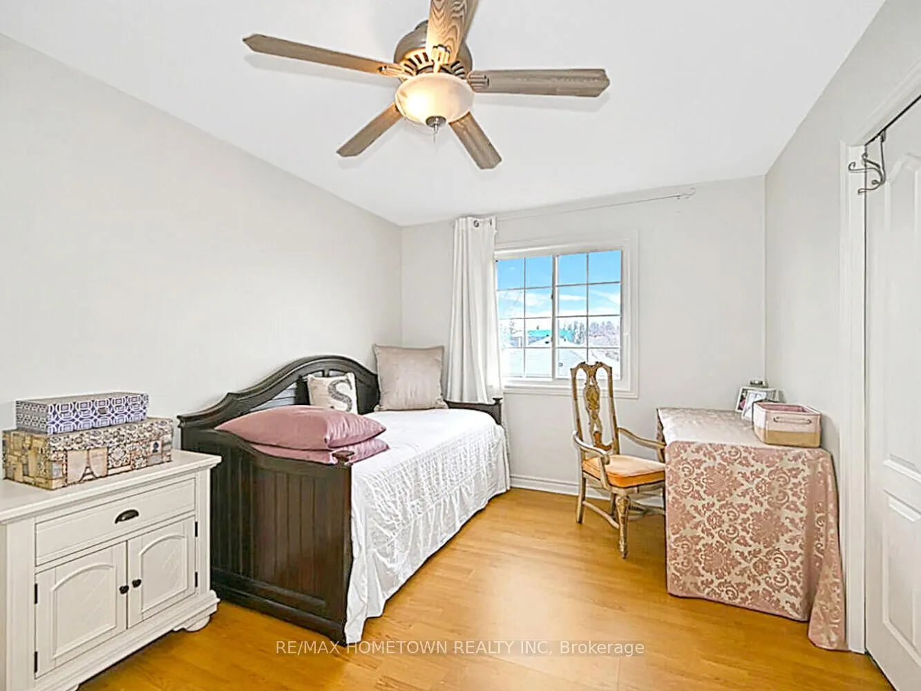 16 REGENCY Place