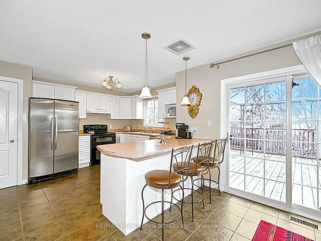 16 REGENCY Place
