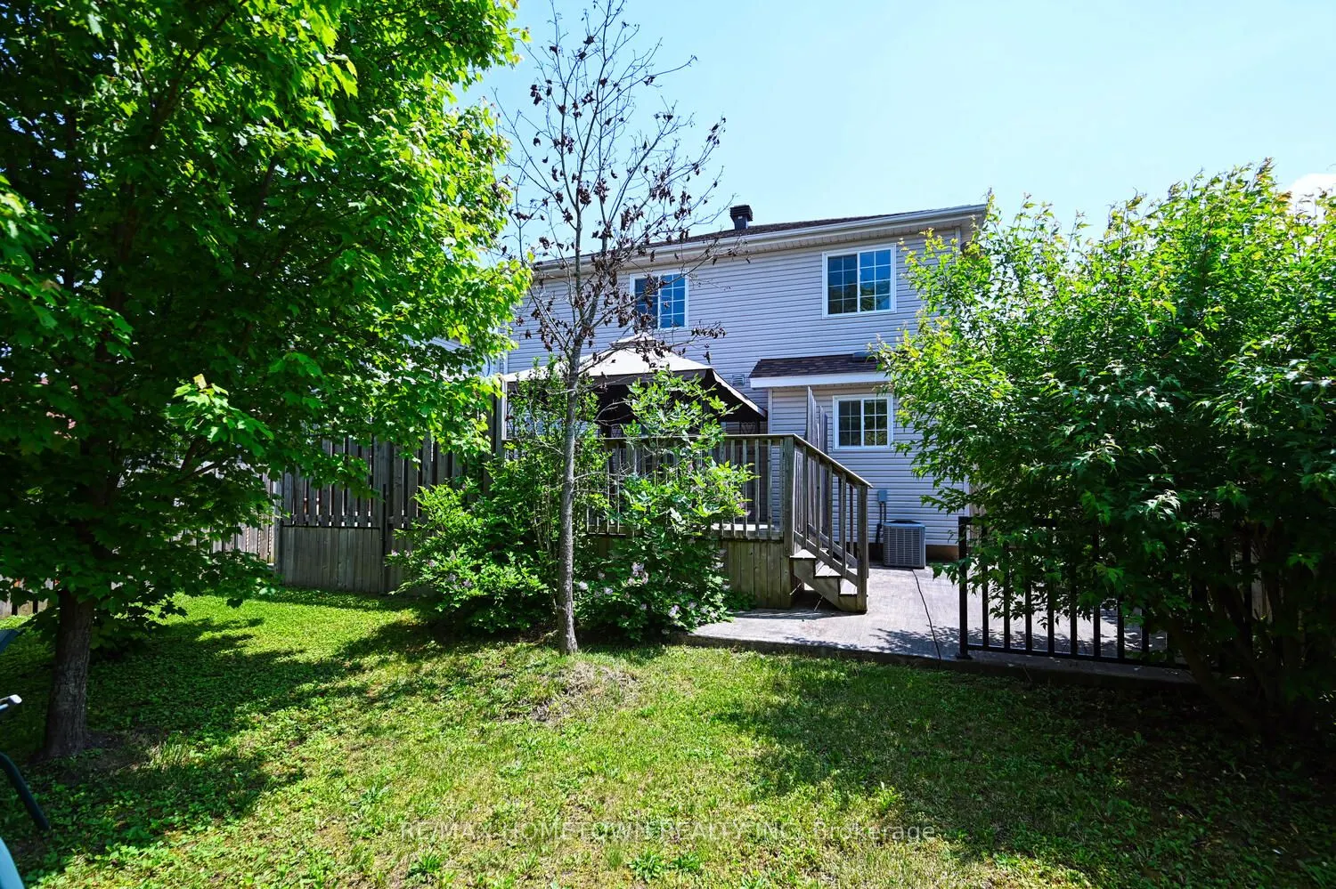 16 REGENCY Place