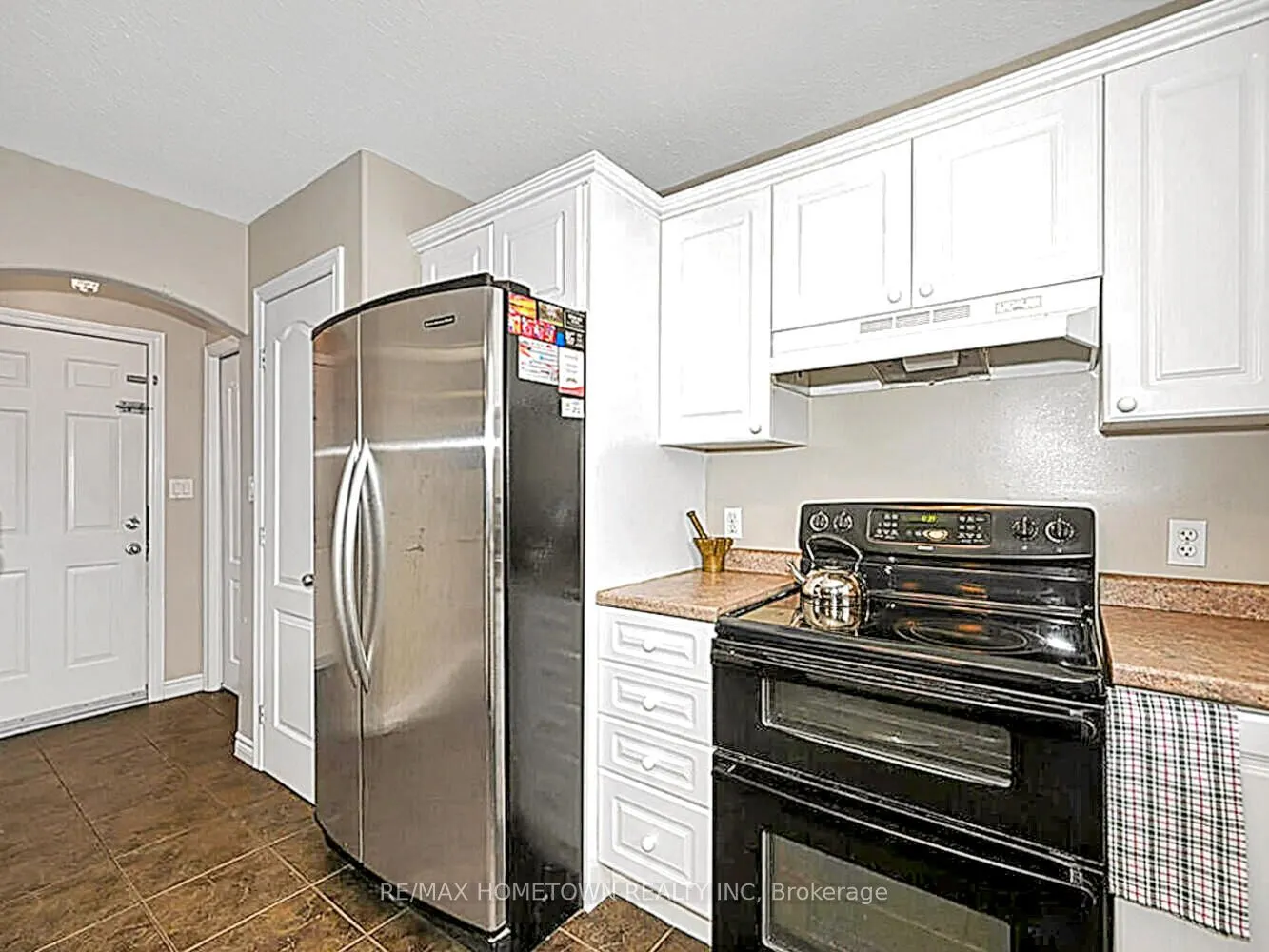 16 REGENCY Place
