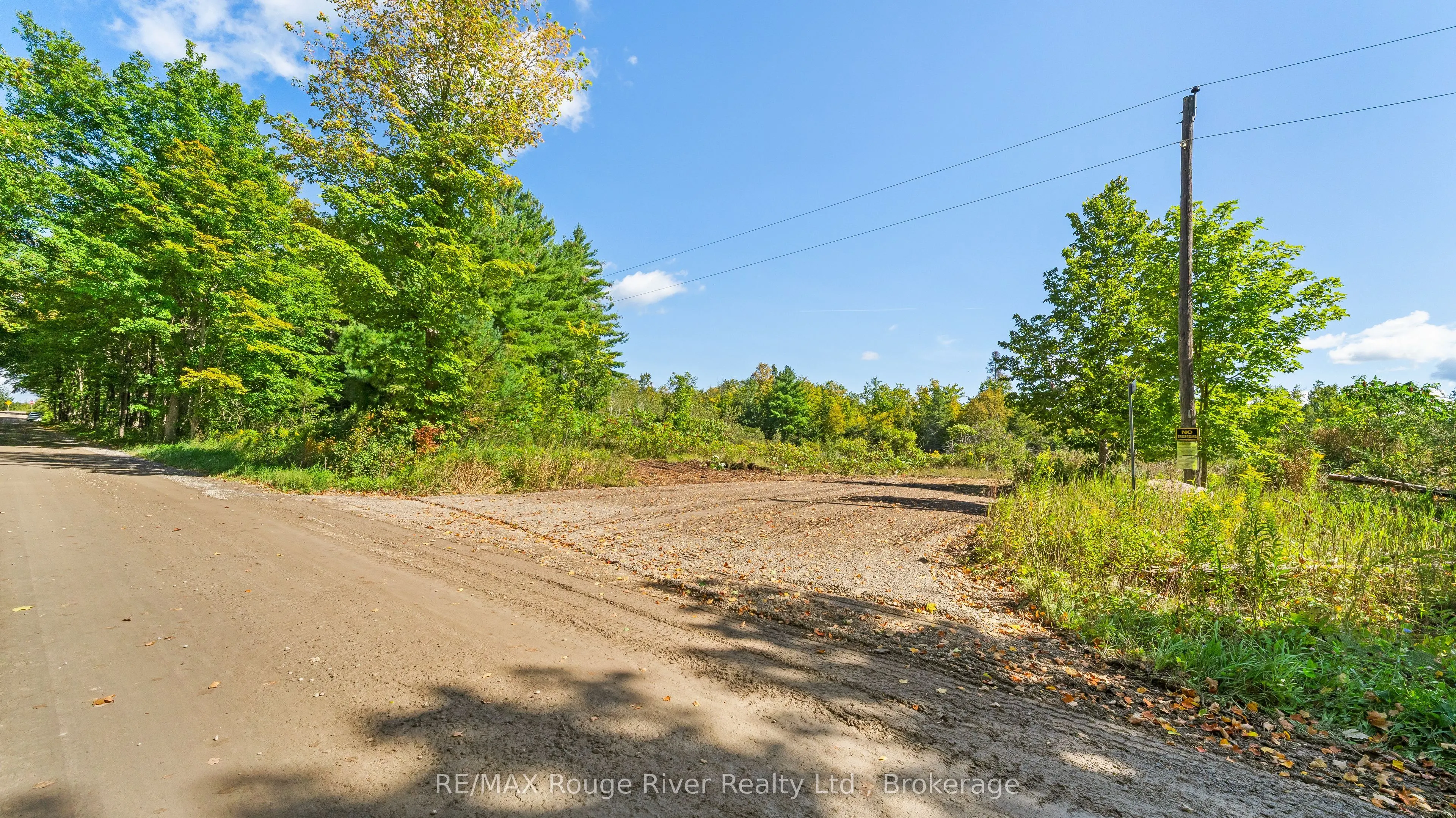 1321 Crowe River Road N