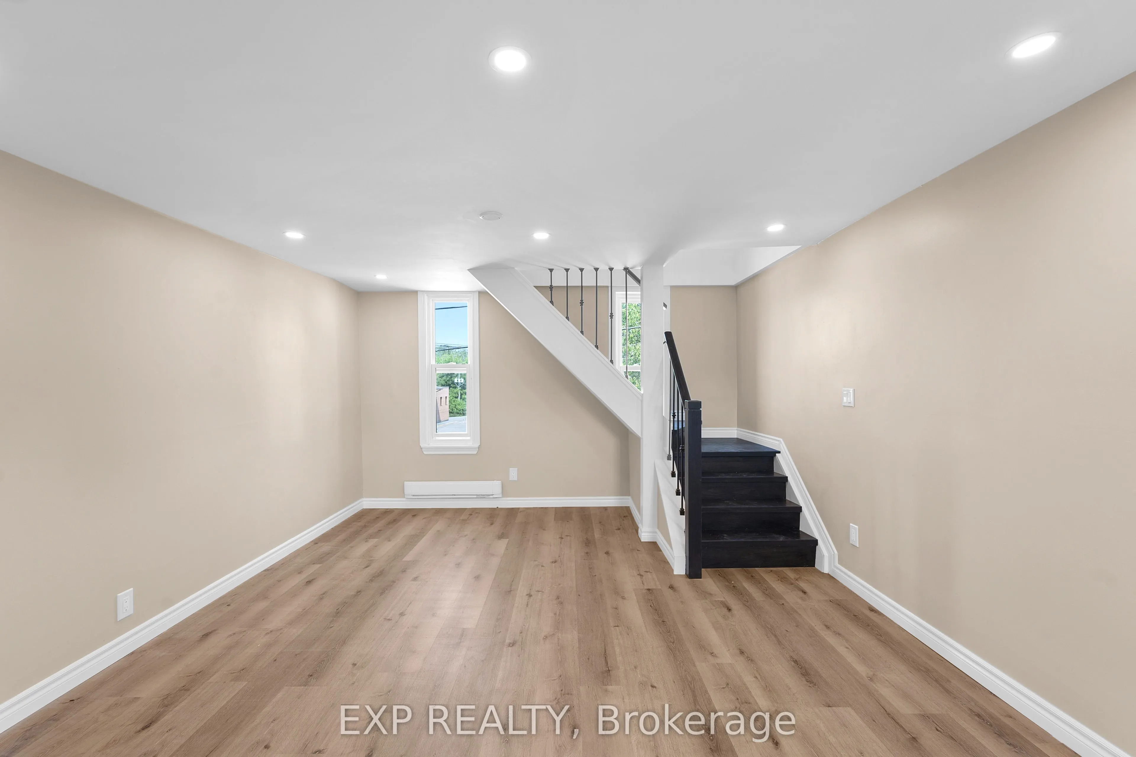 165 Main Street #Unit 2