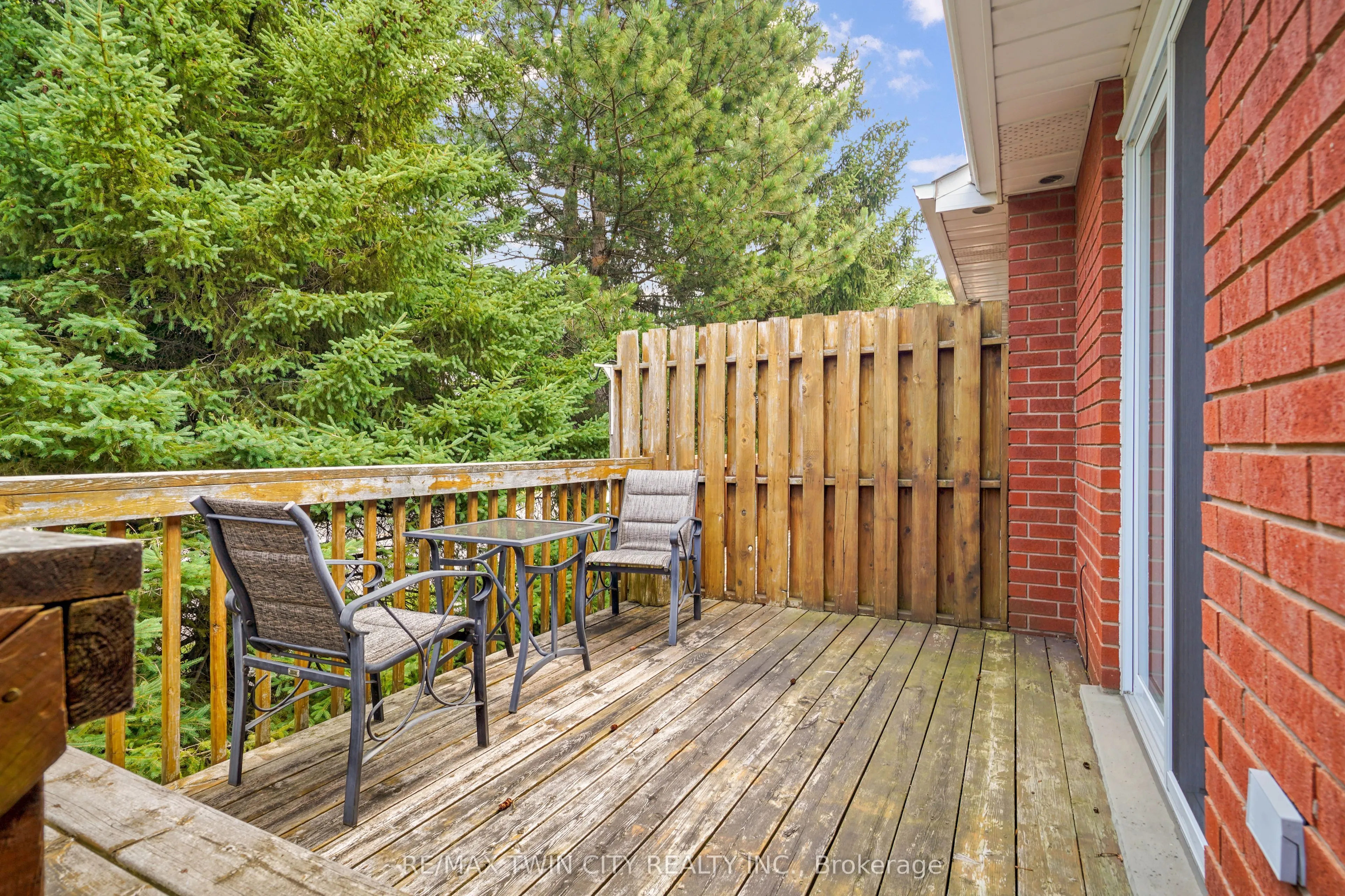 1 Buchanan Crescent #11