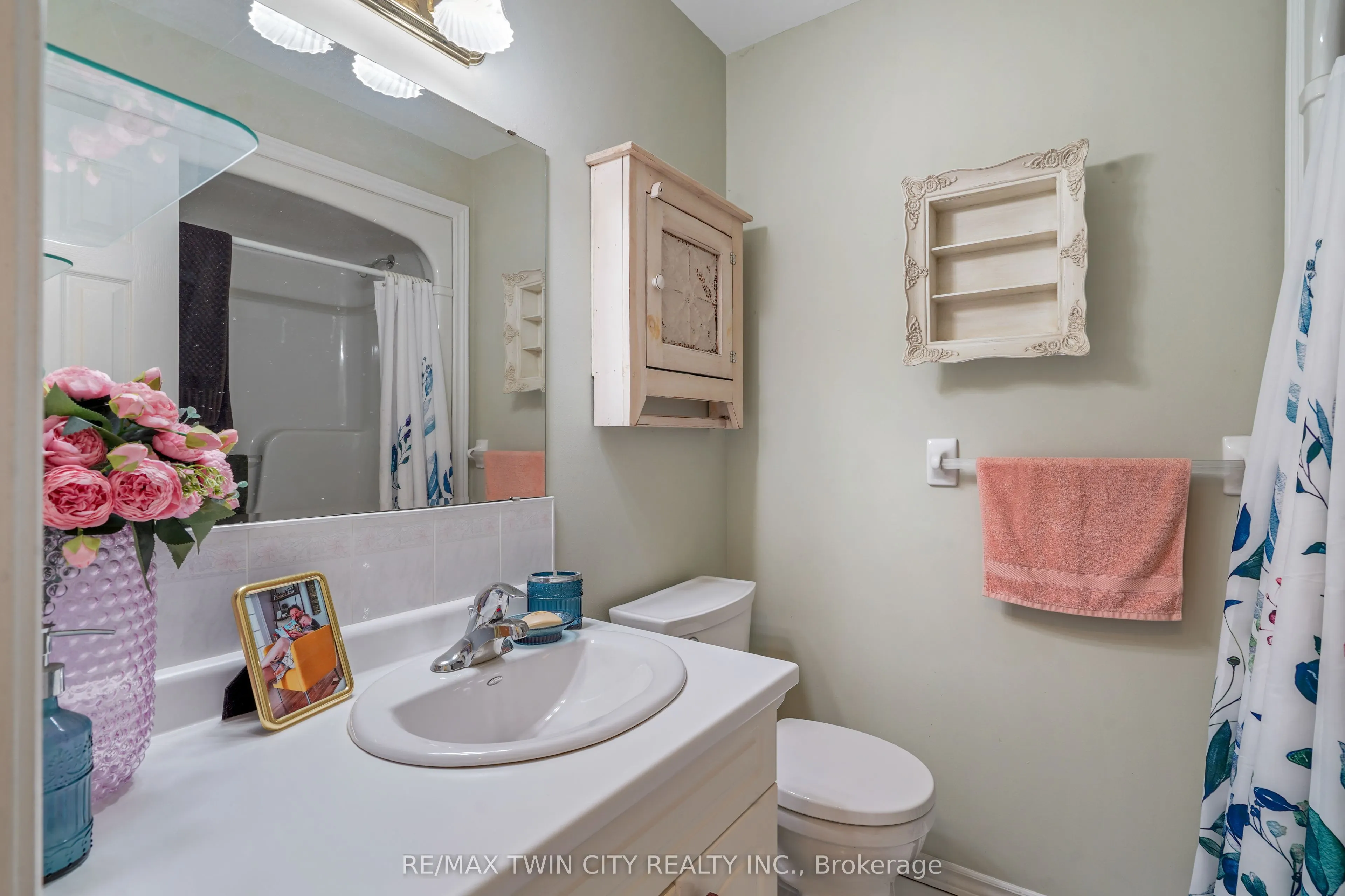 1 Buchanan Crescent #11