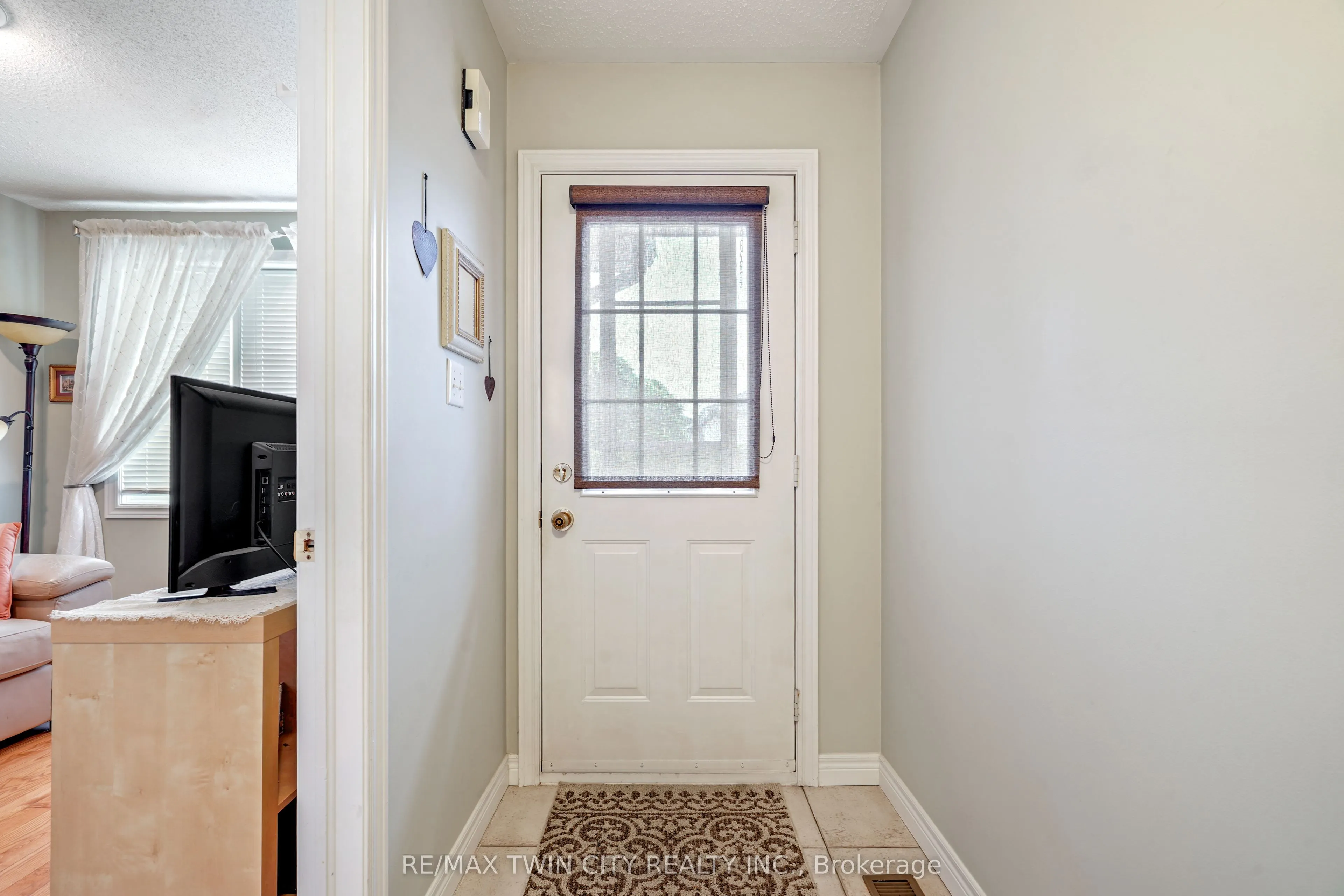 1 Buchanan Crescent #11