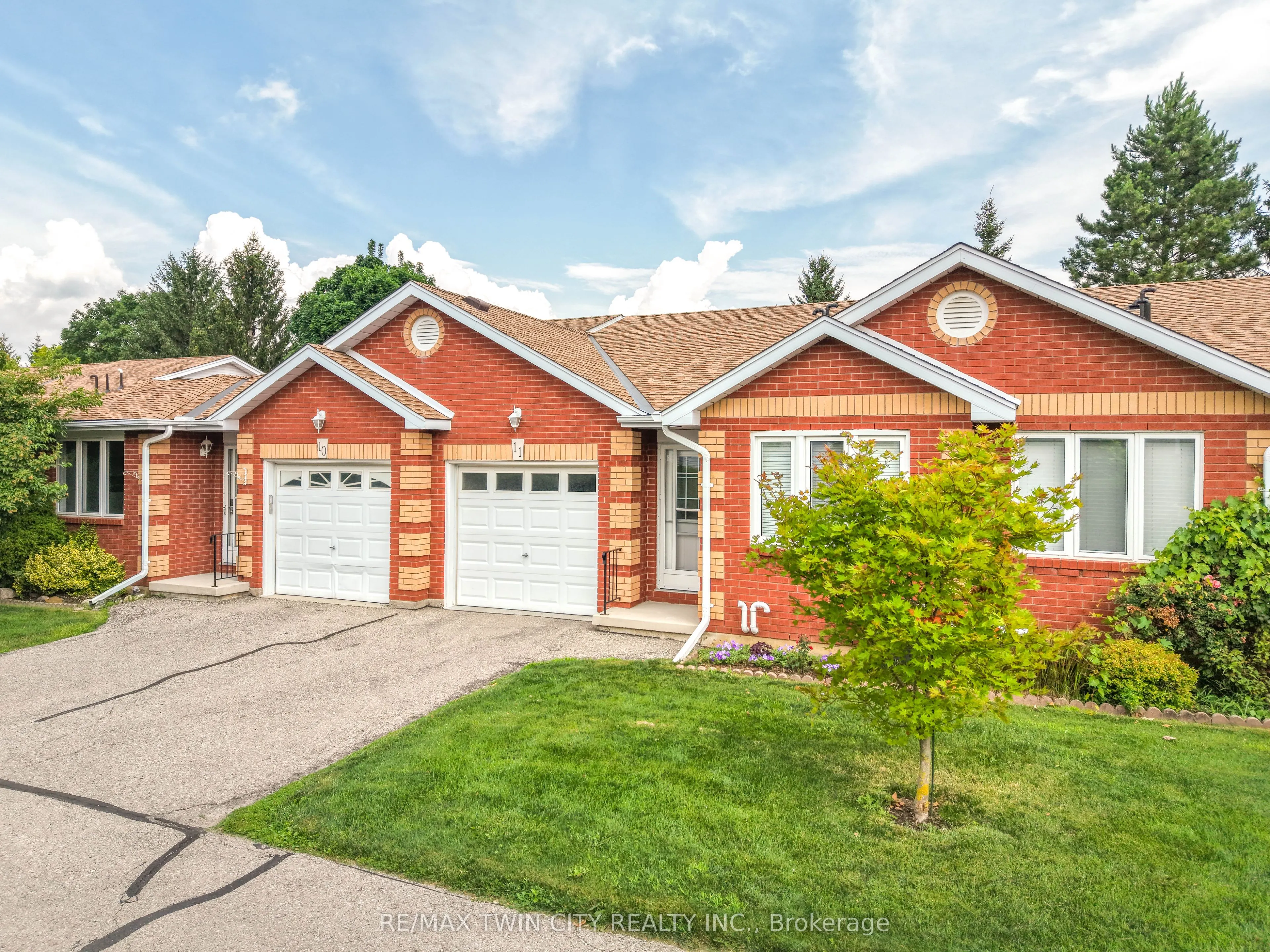 1 Buchanan Crescent #11