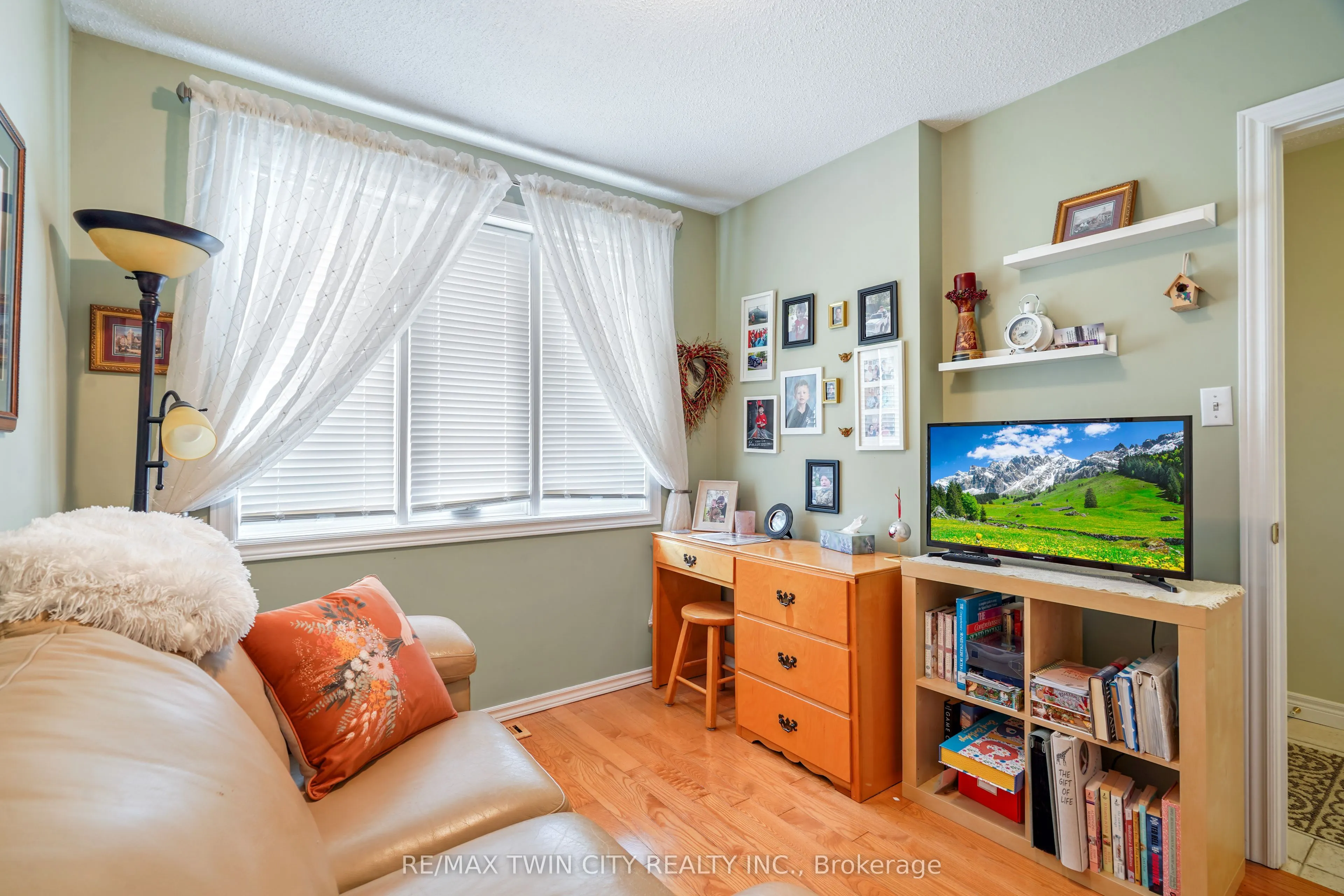 1 Buchanan Crescent #11