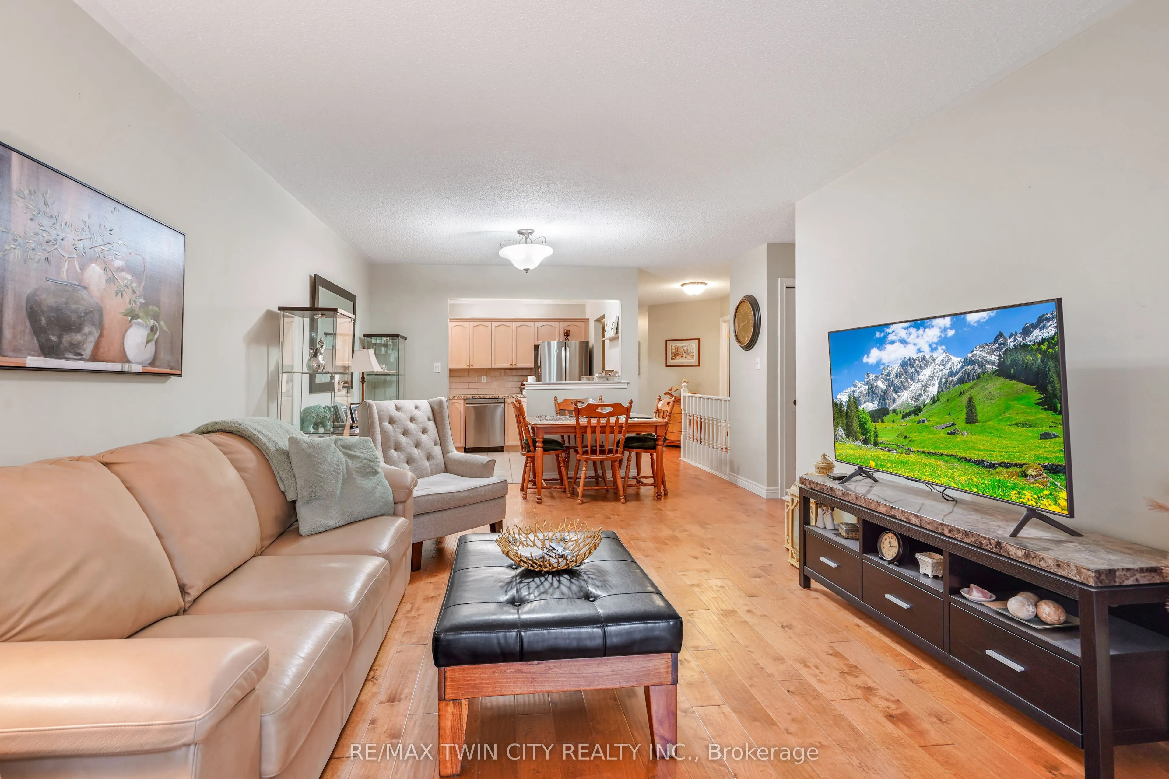 1 Buchanan Crescent #11