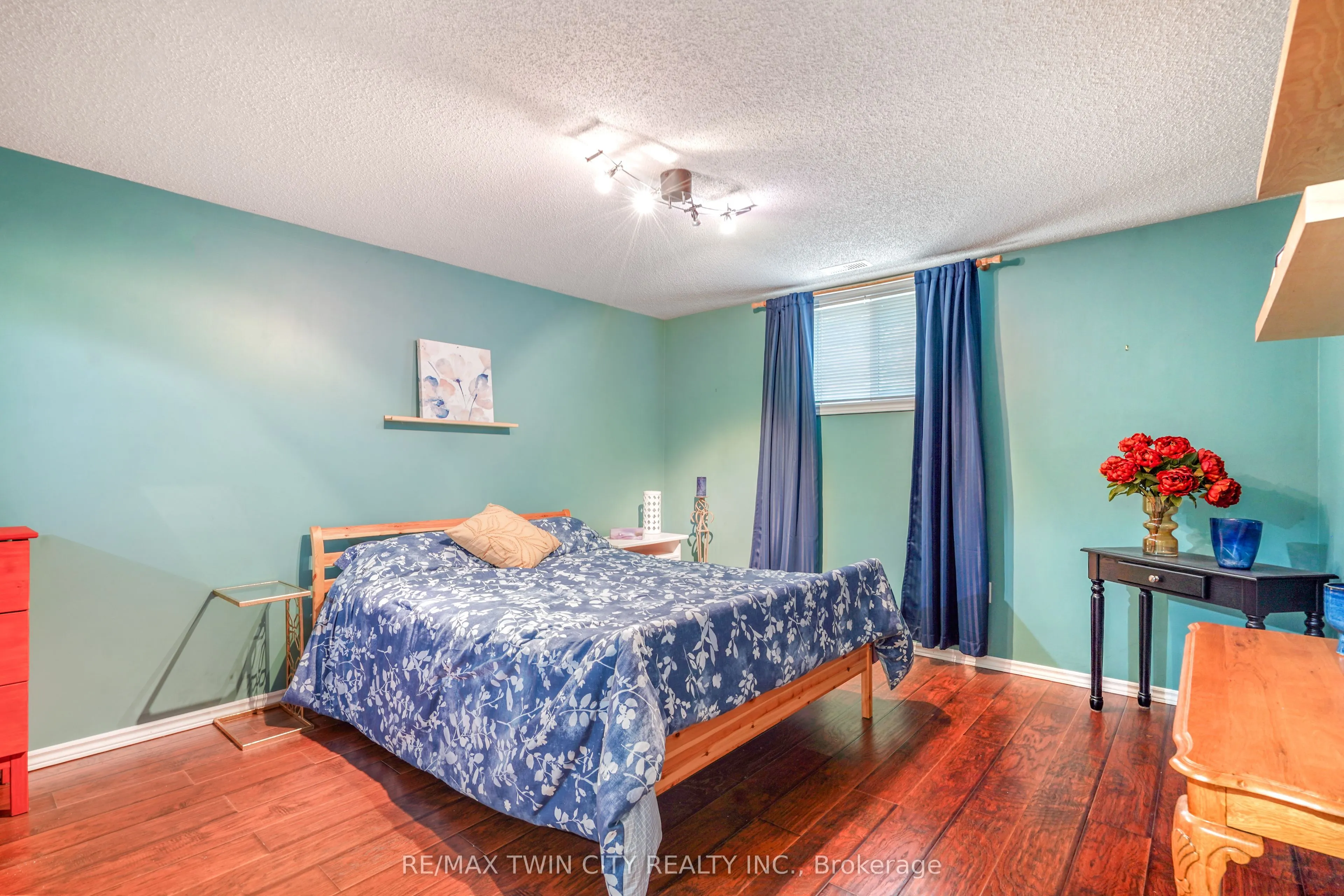 1 Buchanan Crescent #11