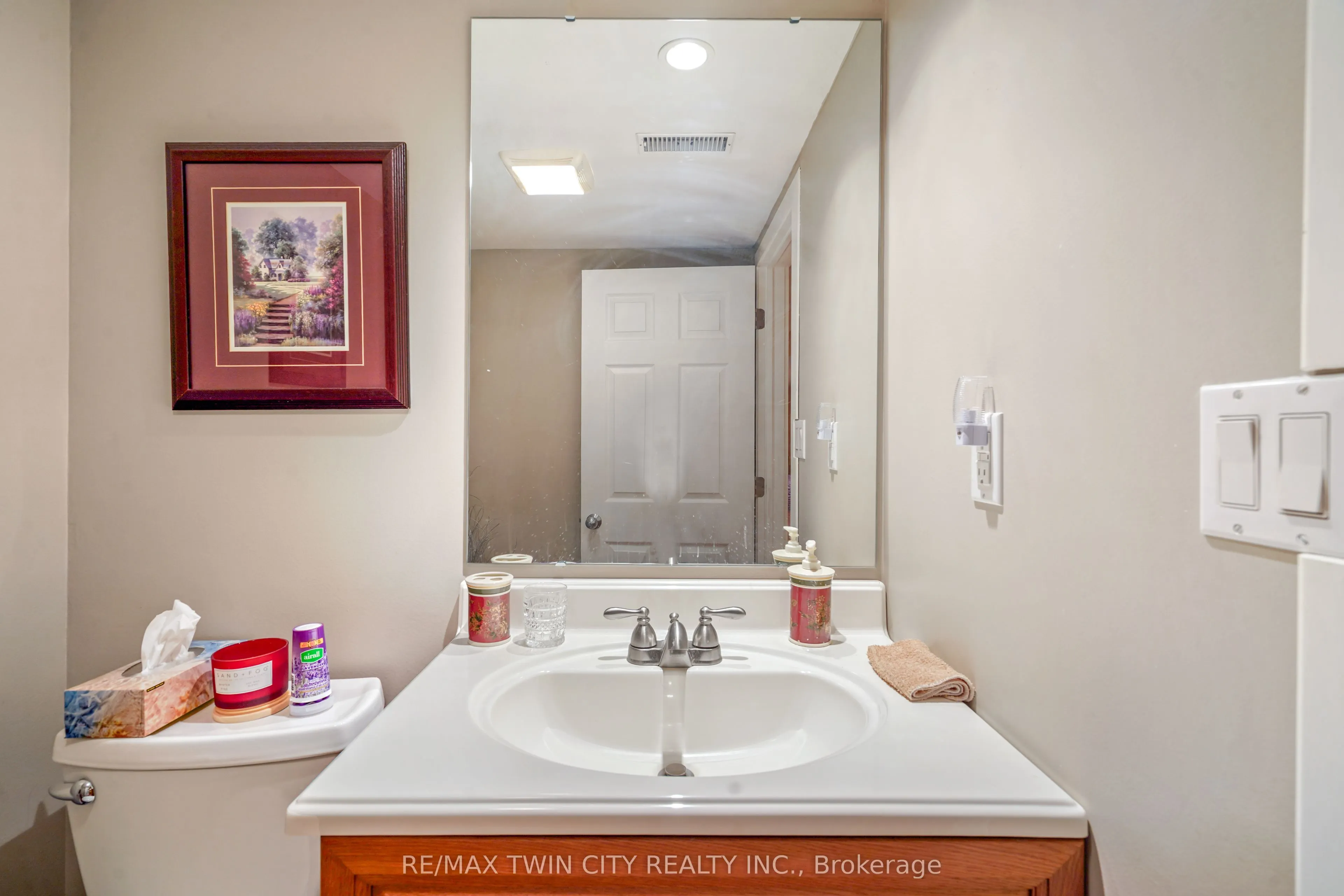 1 Buchanan Crescent #11