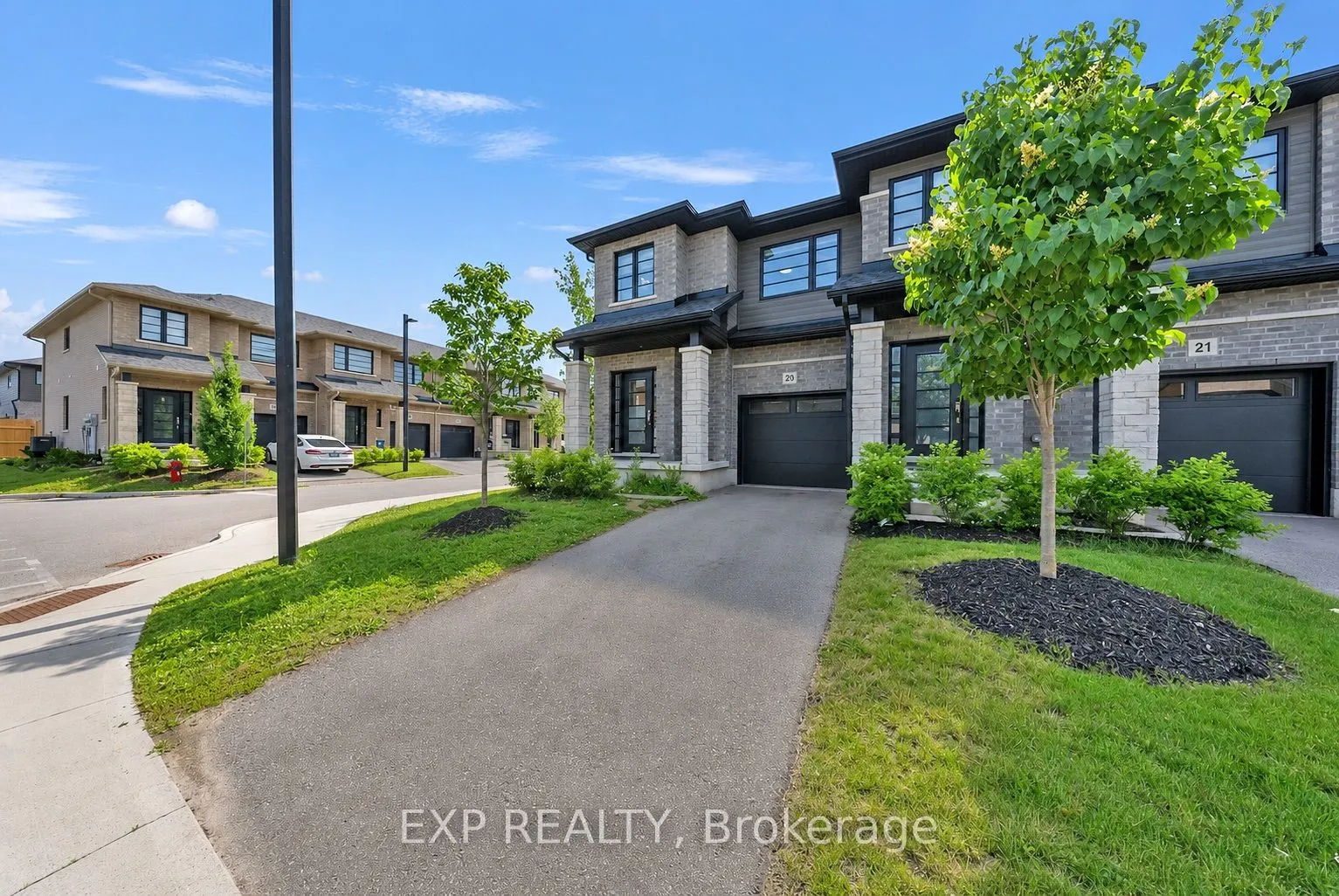 520 Grey Street #20