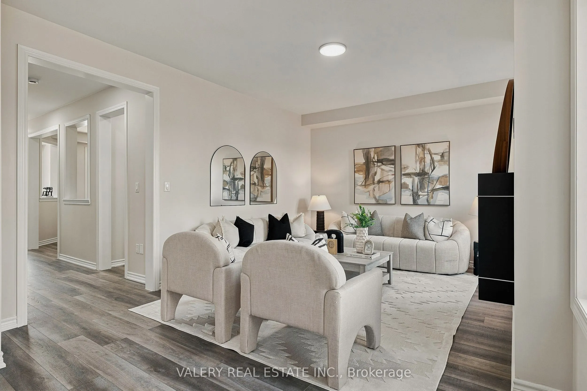 32 Montrose Avenue