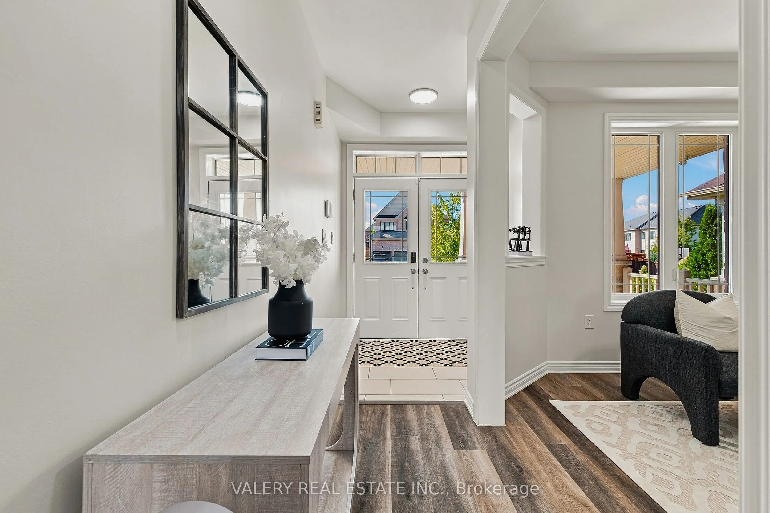 32 Montrose Avenue