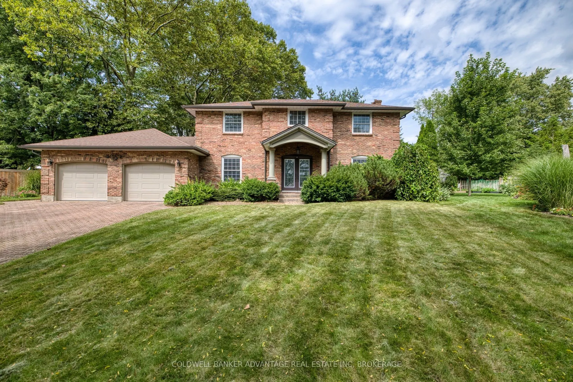16 Willowdale Court