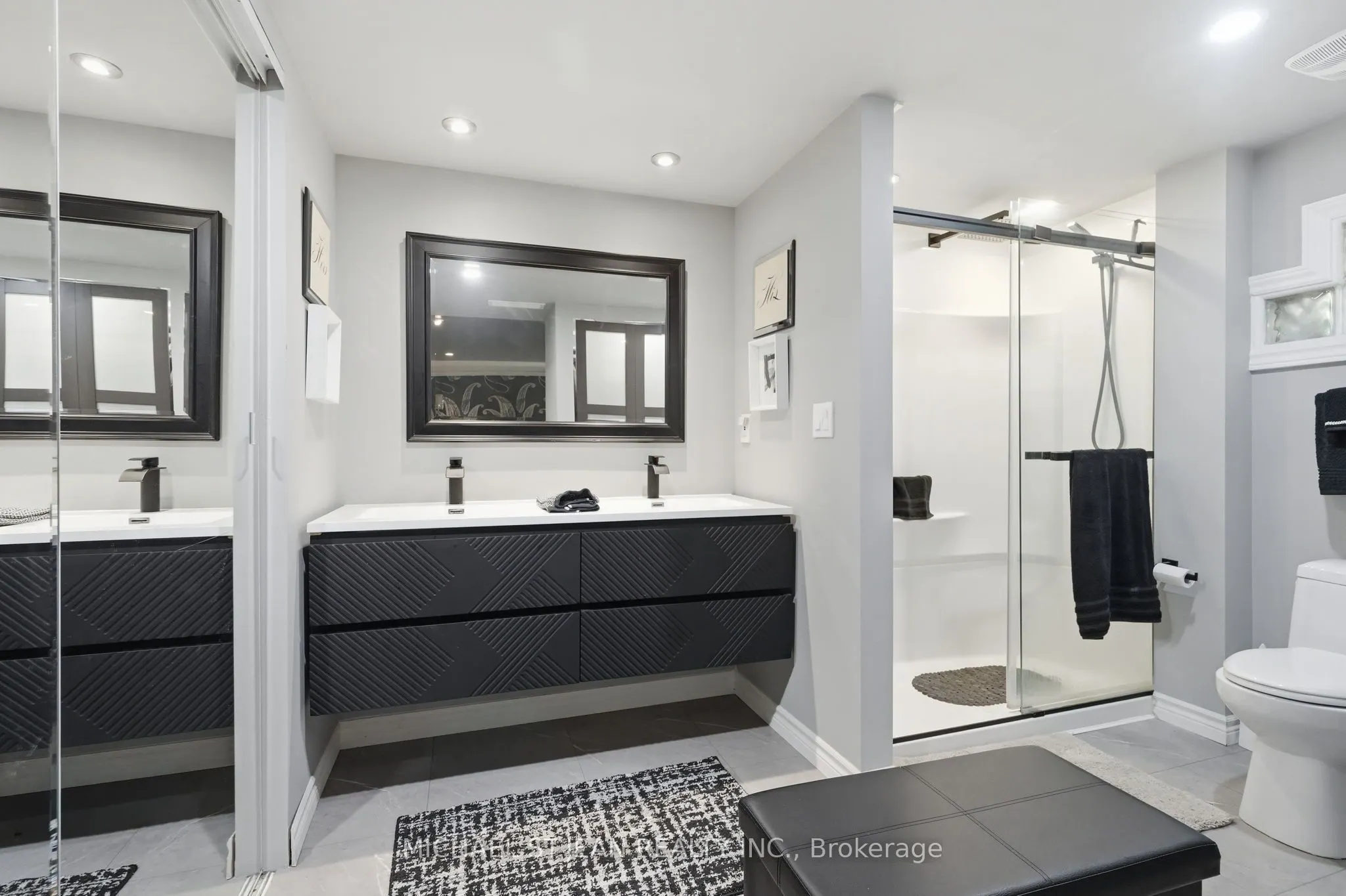 33 Centennial Parkway S