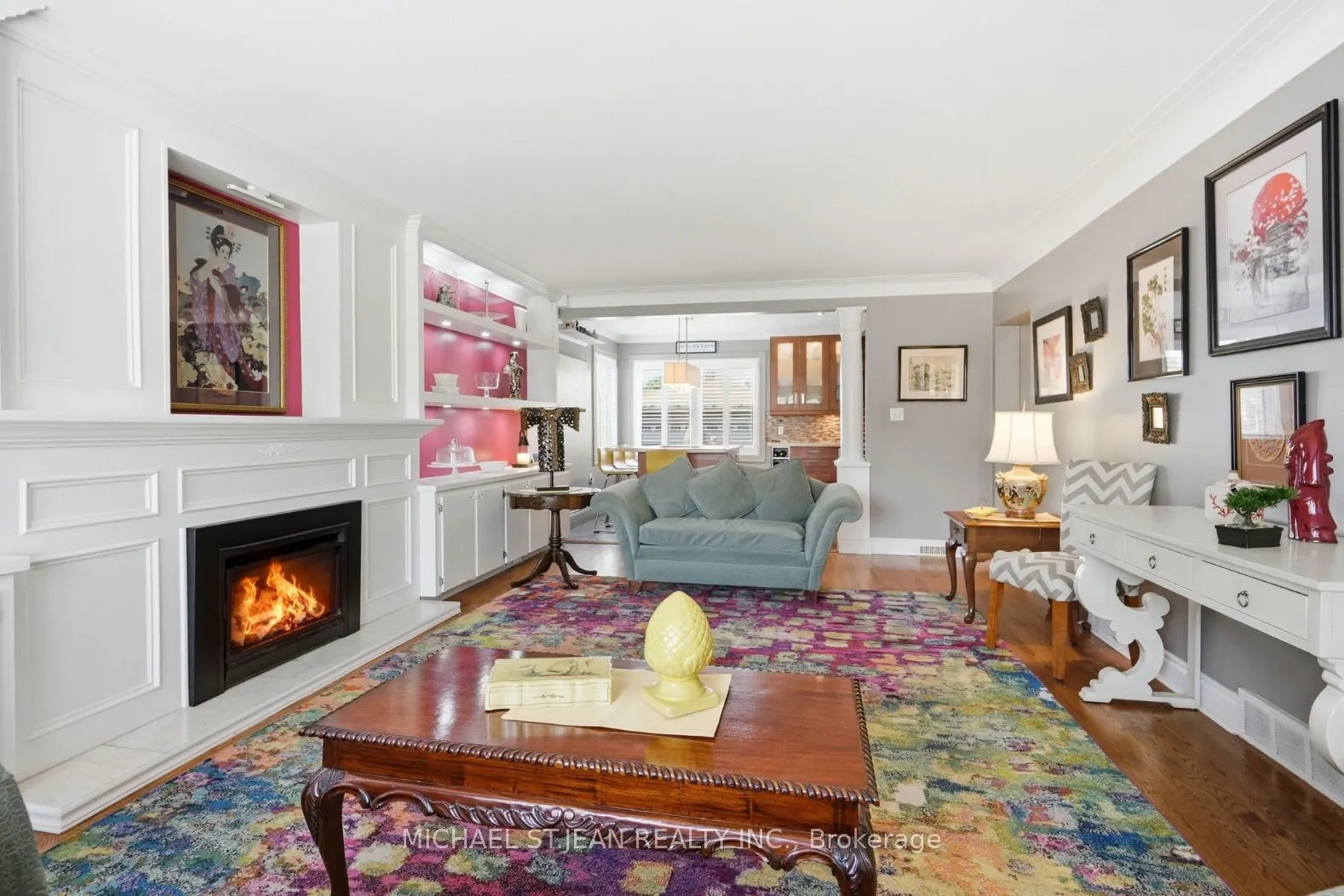 33 Centennial Parkway S