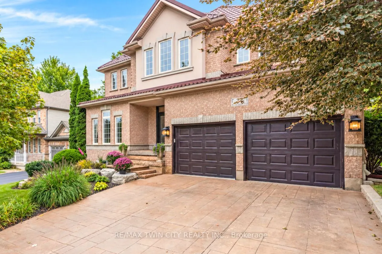27 Autumn Ridge Trail
