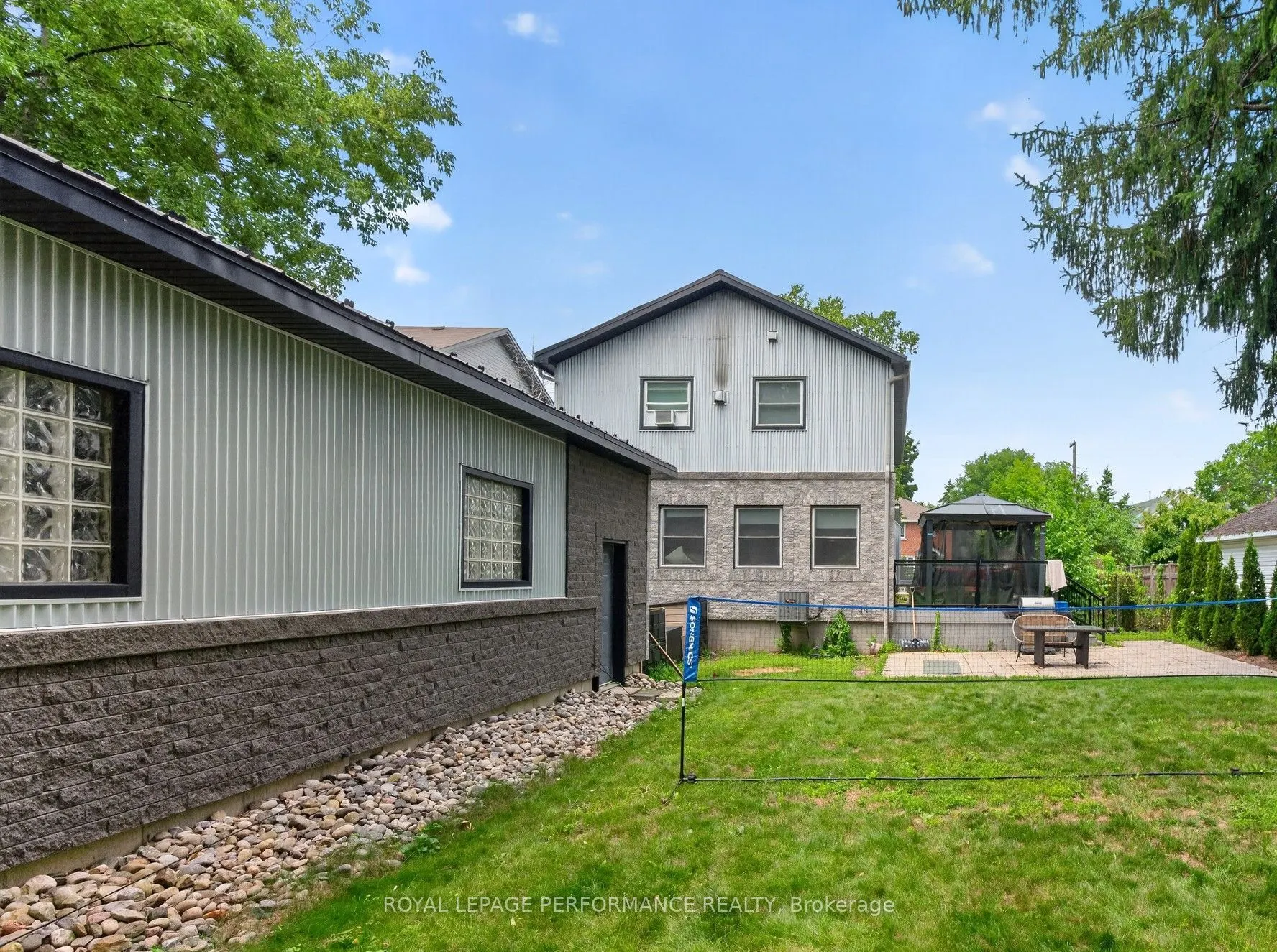 324 Duncairn Avenue