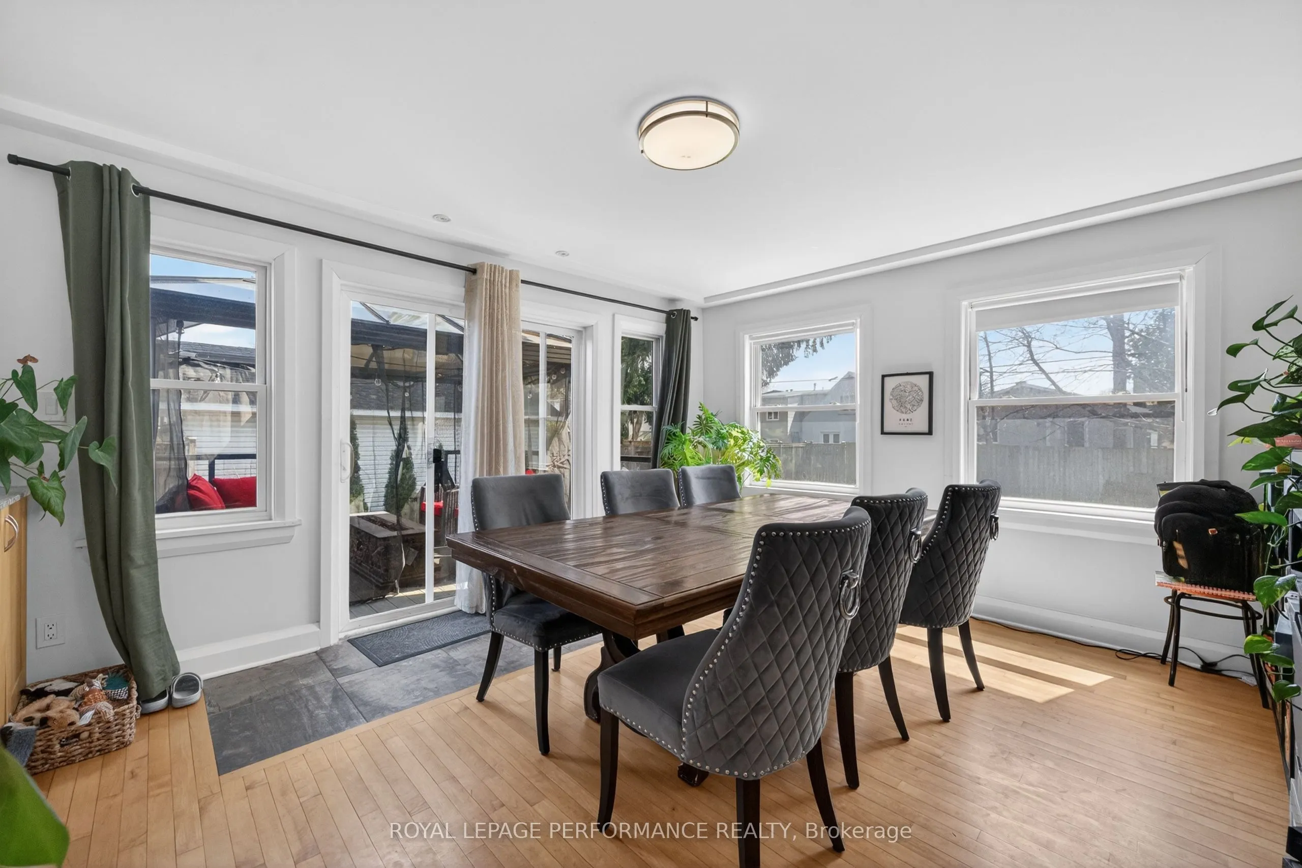 324 Duncairn Avenue