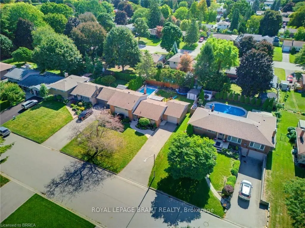 27 Brier Crescent