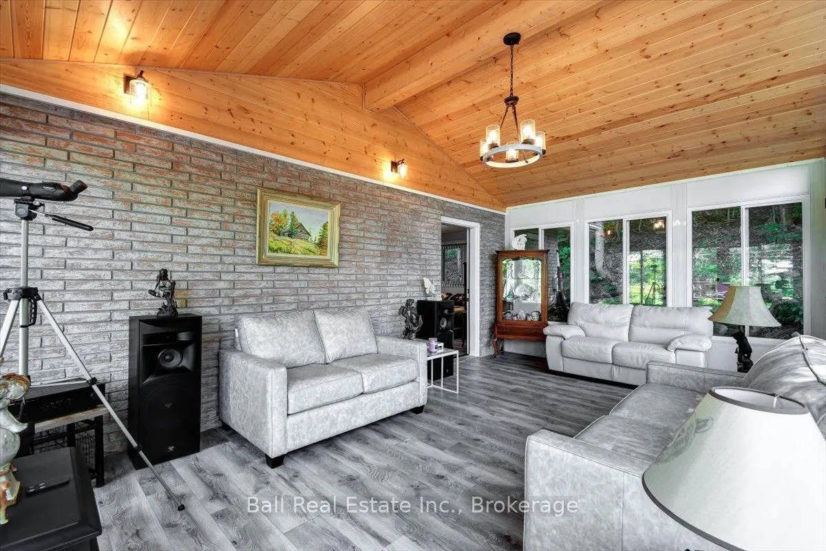 11 Ridge Road